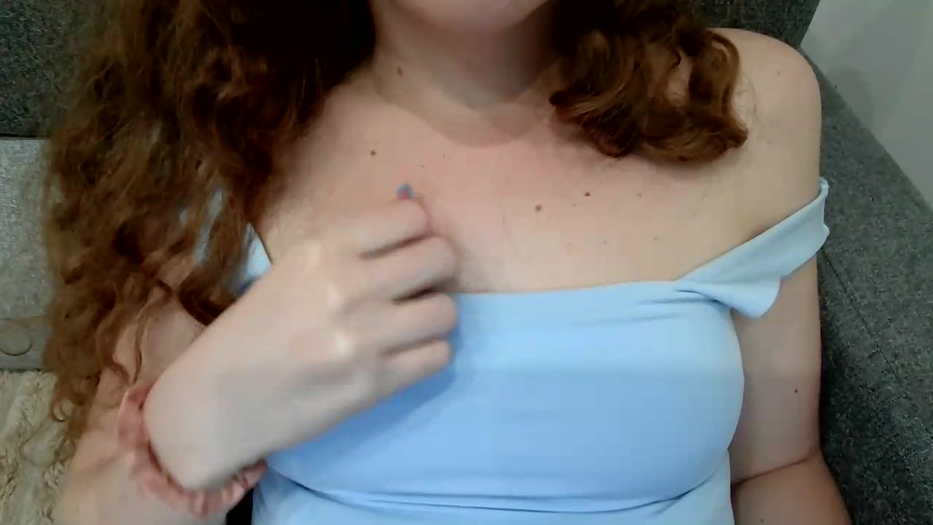 Gallery image thumbnail from BlueFlowerr's myfreecams stream on, 08/15/2026, 22:19 image 12 of 20