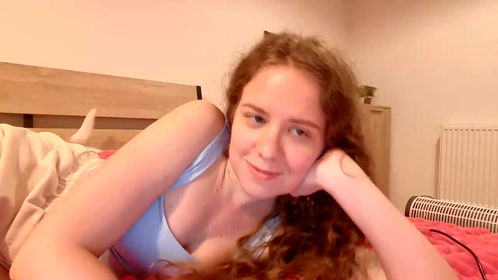 Gallery image thumbnail from BlueFlowerr's myfreecams stream on, 08/15/2026, 23:08 image 2 of 20