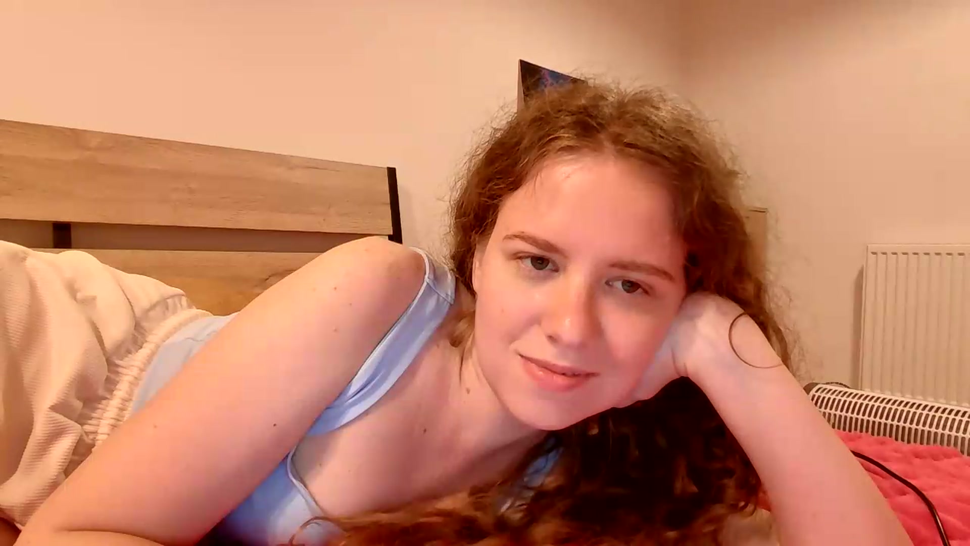 Gallery image thumbnail from BlueFlowerr's myfreecams stream on, 08/15/2026, 23:08 image 6 of 20