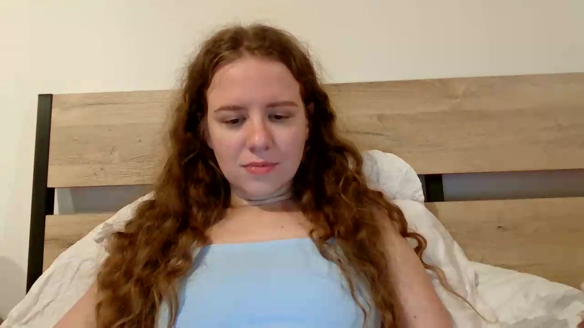 Gallery image thumbnail from BlueFlowerr's myfreecams stream on, 08/16/2026, 24:32 image 5 of 20