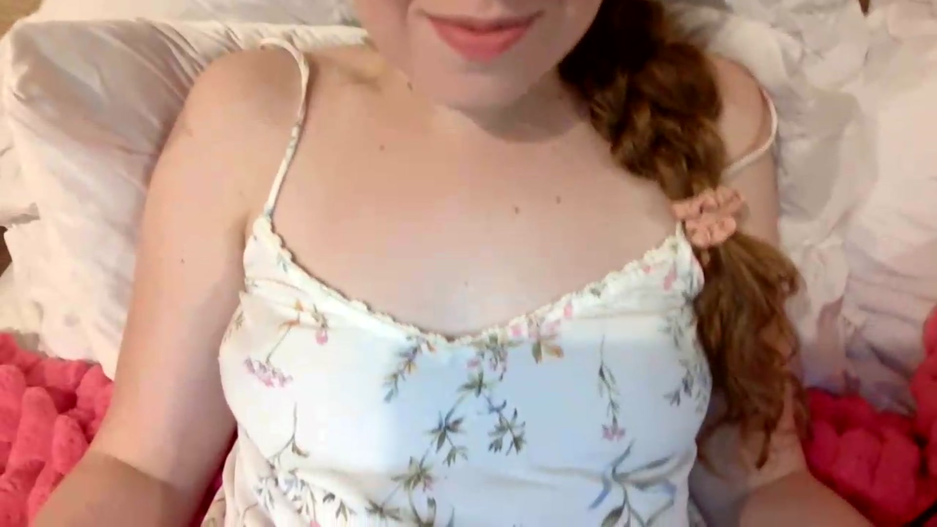 Gallery image thumbnail from BlueFlowerr's myfreecams stream on, 08/16/2026, 02:53 image 5 of 20