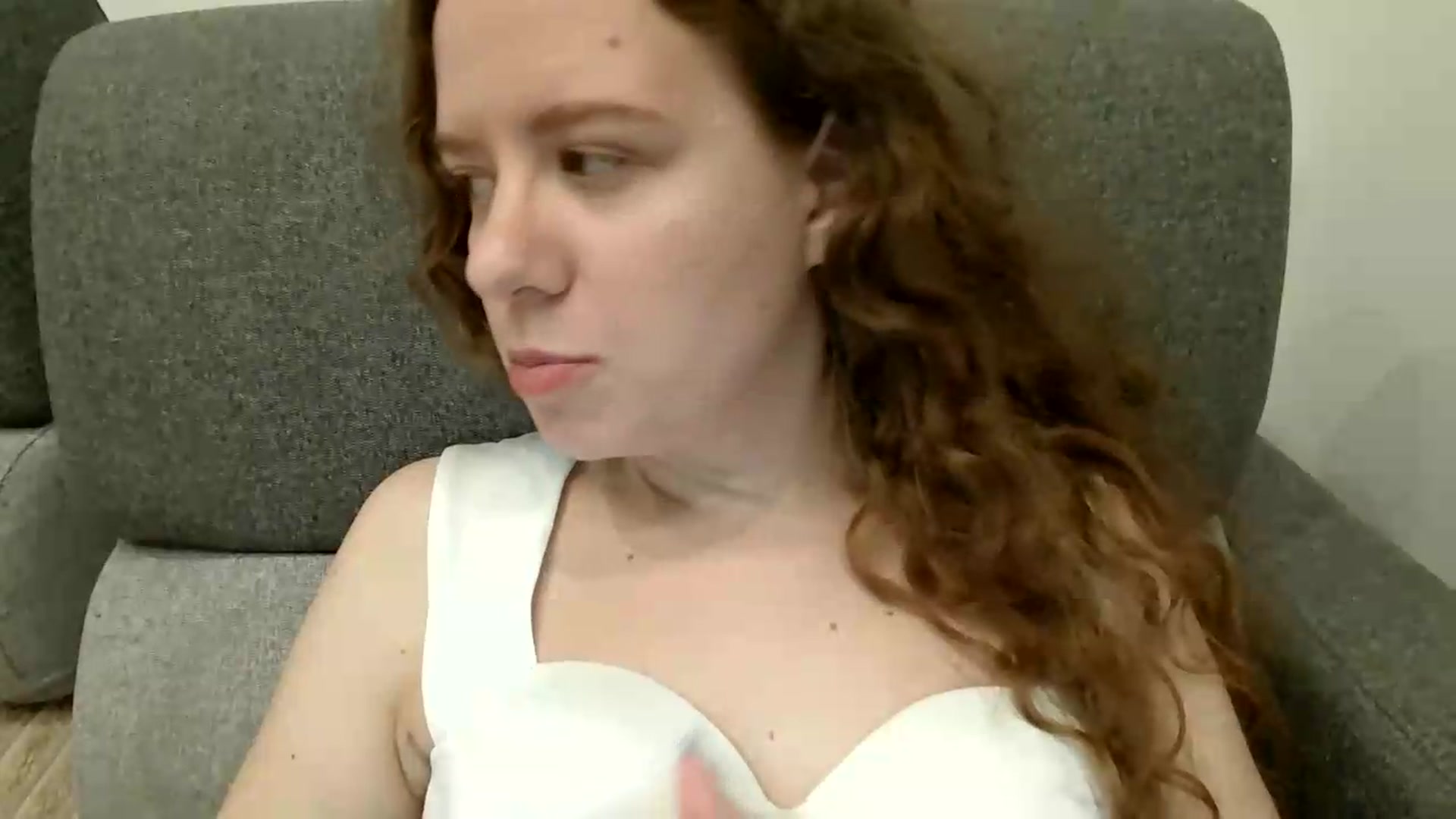 Gallery image thumbnail from BlueFlowerr's myfreecams stream on, 08/16/2026, 17:55 image 19 of 20