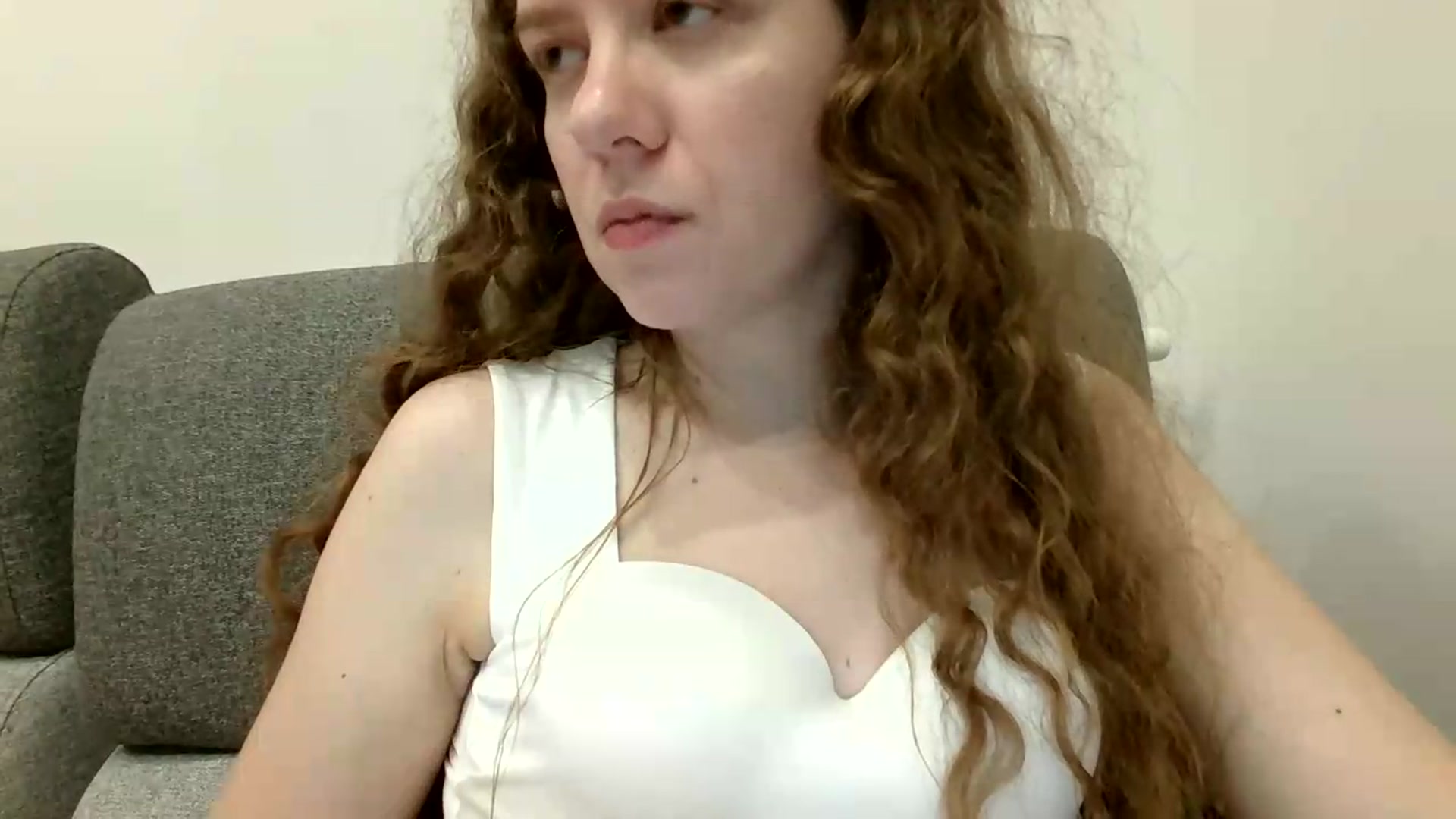 Gallery image thumbnail from BlueFlowerr's myfreecams stream on, 08/16/2026, 18:41 image 10 of 20
