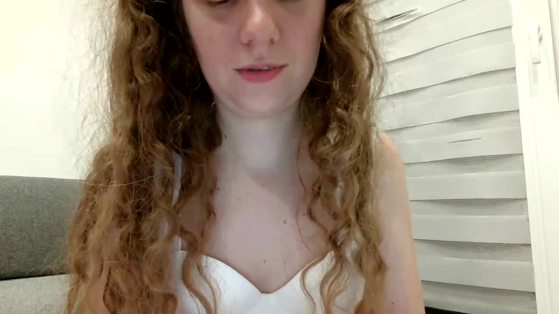 Gallery image thumbnail from BlueFlowerr's myfreecams stream on, 08/16/2026, 21:41 image 17 of 20
