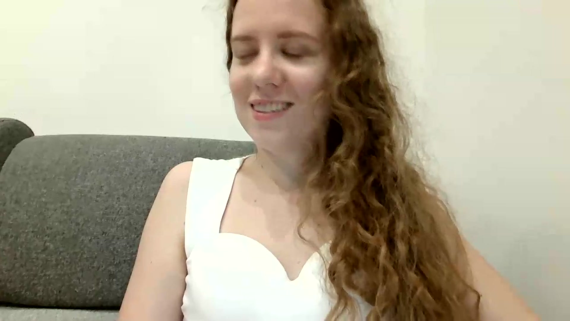 Gallery image thumbnail from BlueFlowerr's myfreecams stream on, 08/16/2026, 23:19 image 16 of 20