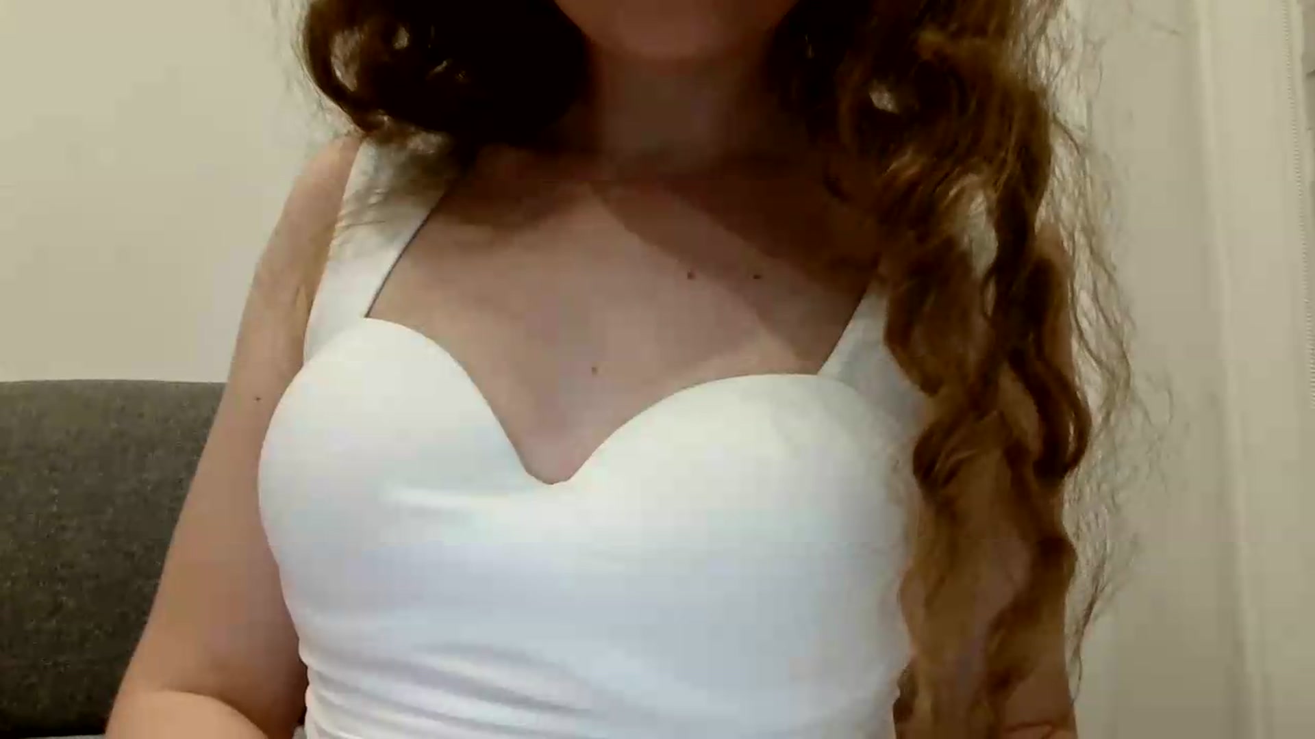 Gallery image thumbnail from BlueFlowerr's myfreecams stream on, 08/16/2026, 23:19 image 13 of 20