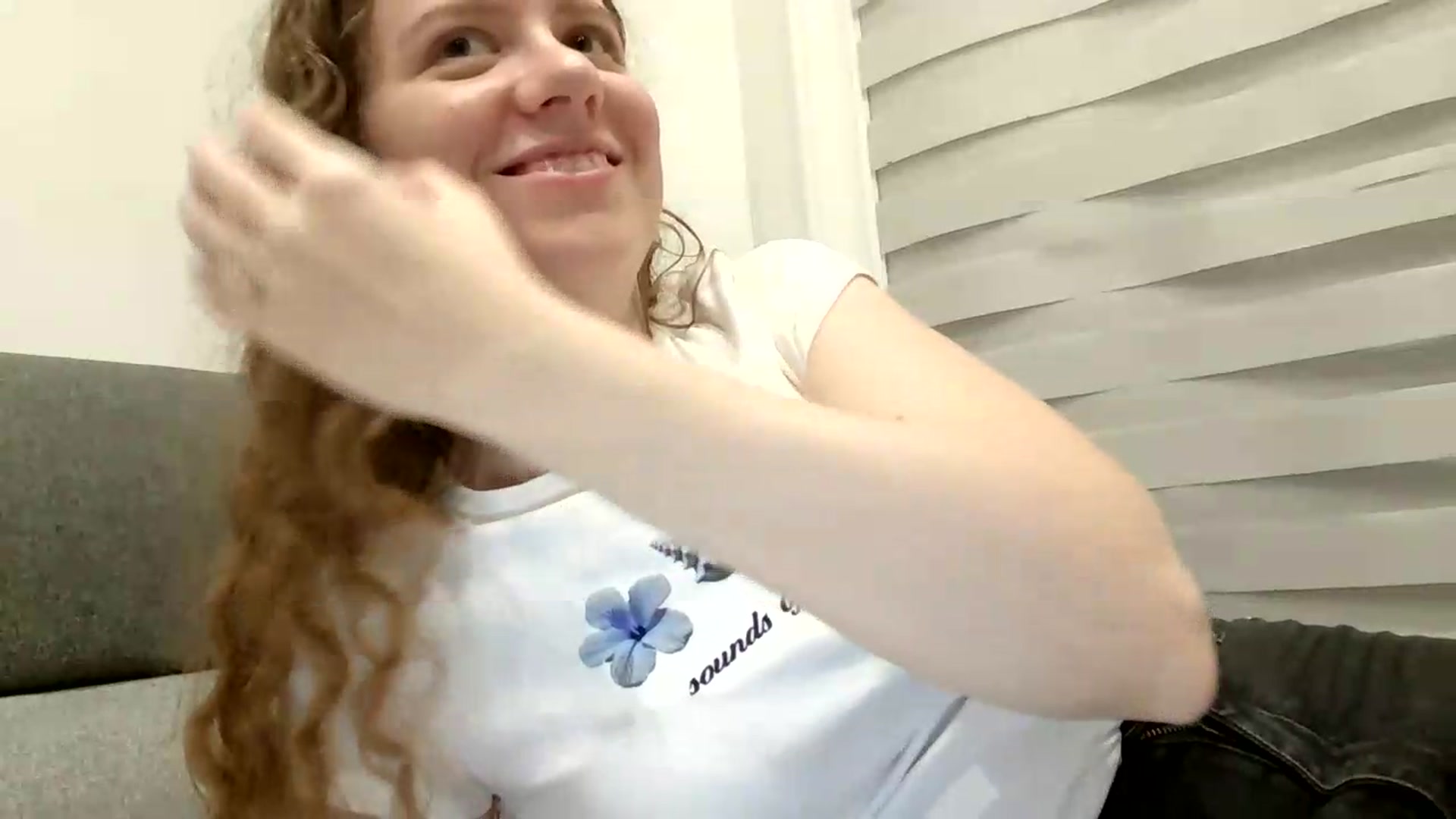 Gallery image thumbnail from BlueFlowerr's myfreecams stream on, 08/17/2026, 18:45 image 6 of 20