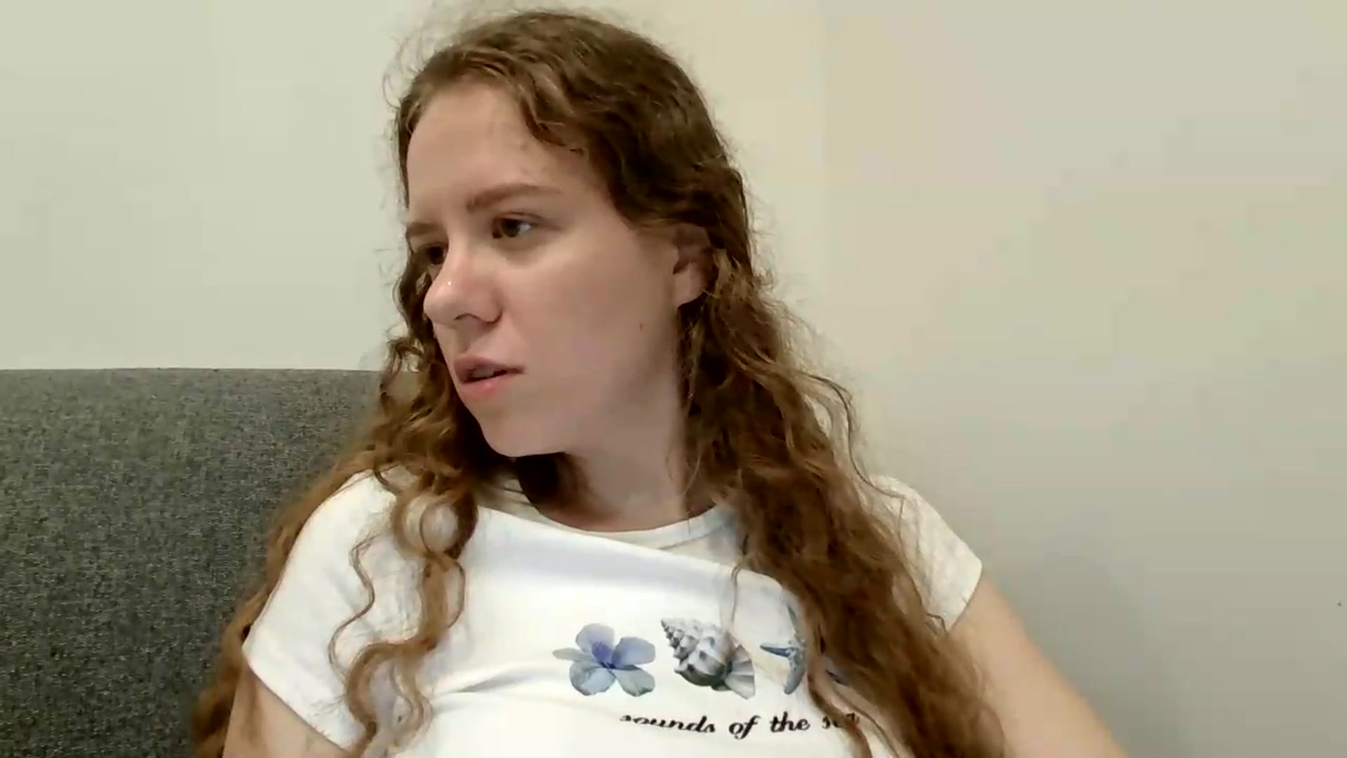 Gallery image thumbnail from BlueFlowerr's myfreecams stream on, 08/17/2026, 18:45 image 5 of 20