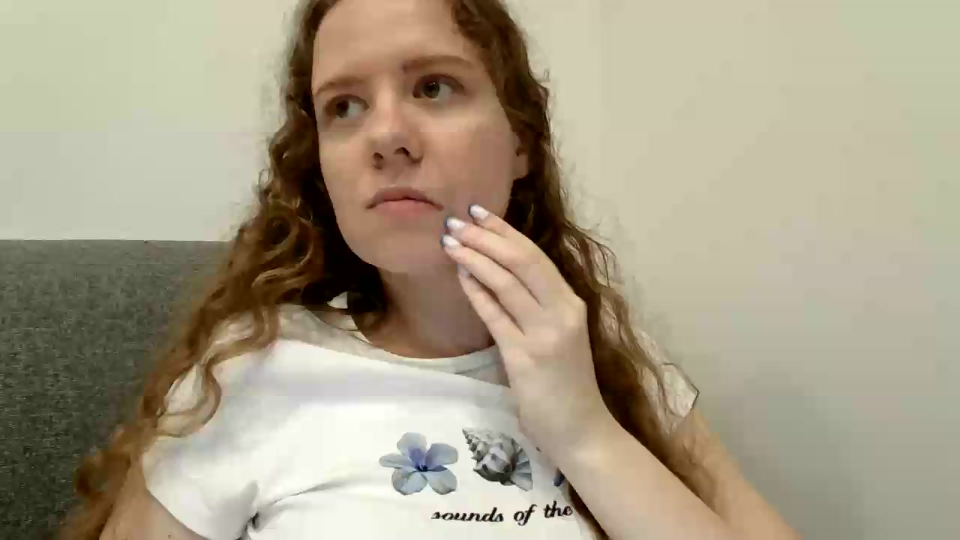 Gallery image thumbnail from BlueFlowerr's myfreecams stream on, 08/17/2026, 18:45 image 1 of 20