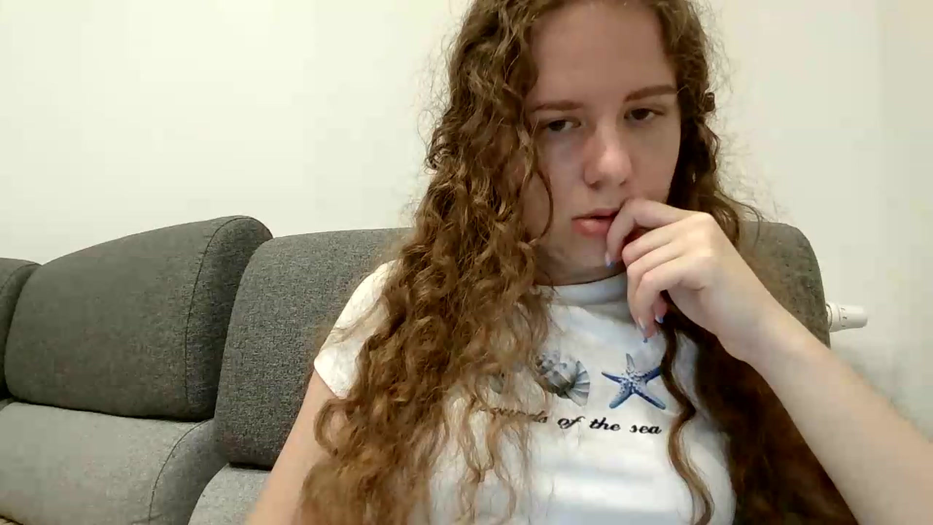 Gallery image thumbnail from BlueFlowerr's myfreecams stream on, 08/17/2026, 19:25 image 9 of 20
