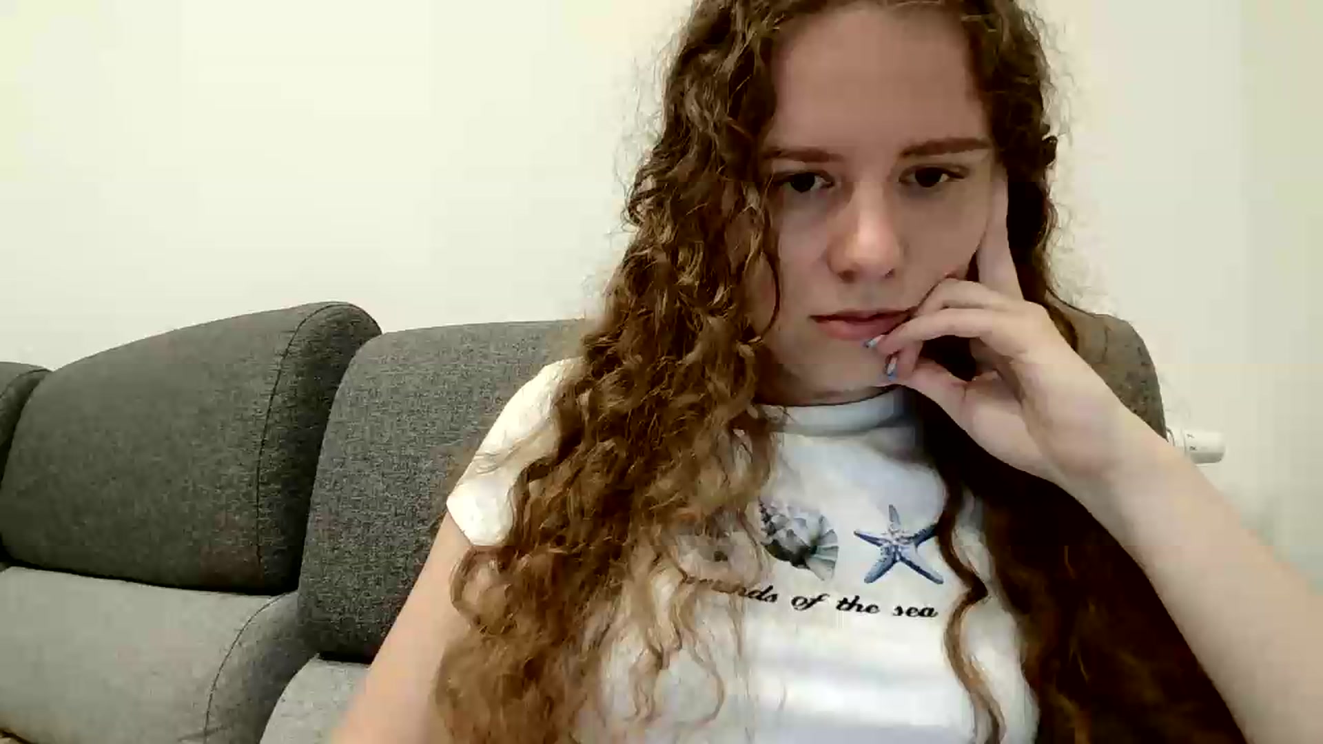 Gallery image thumbnail from BlueFlowerr's myfreecams stream on, 08/17/2026, 19:25 image 8 of 20