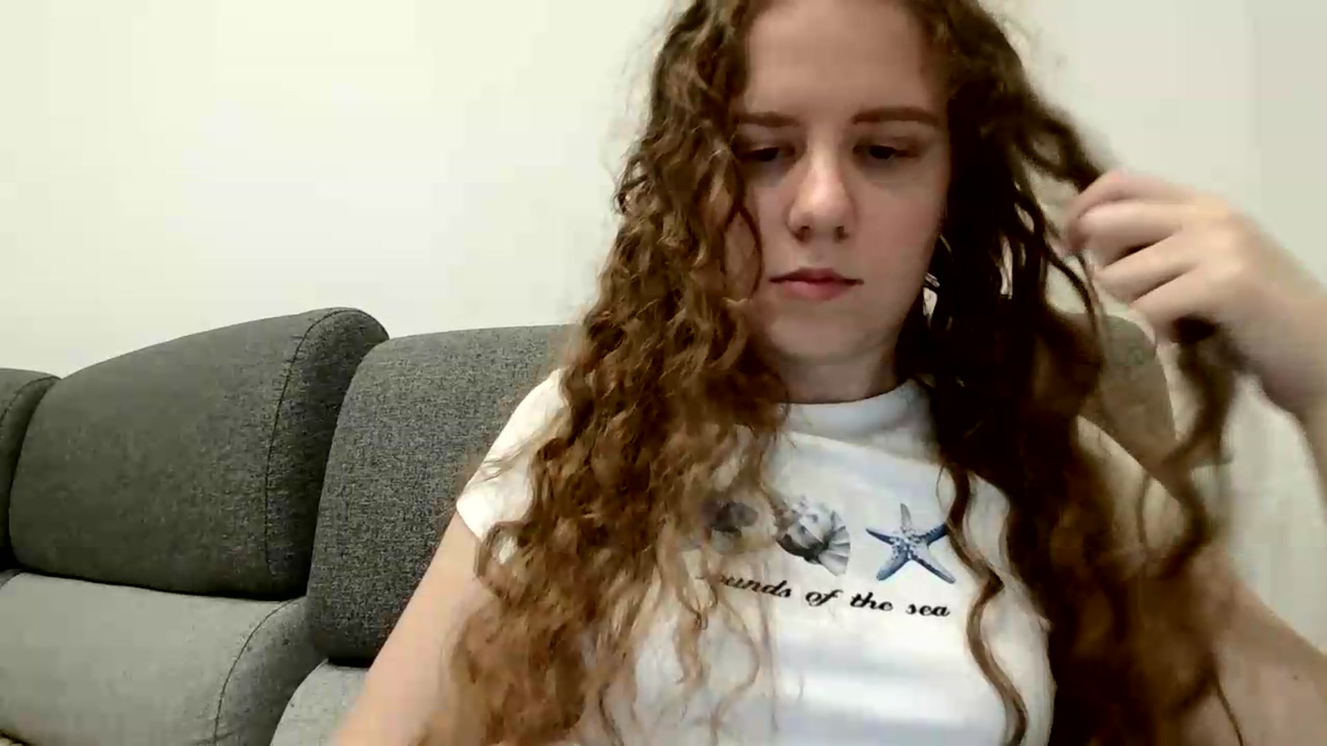 Gallery image thumbnail from BlueFlowerr's myfreecams stream on, 08/17/2026, 19:25 image 11 of 20