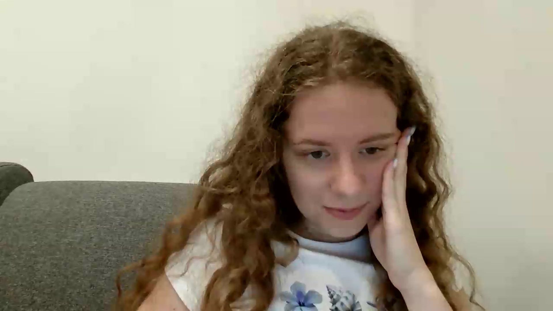 Gallery image thumbnail from BlueFlowerr's myfreecams stream on, 08/17/2026, 21:48 image 9 of 20