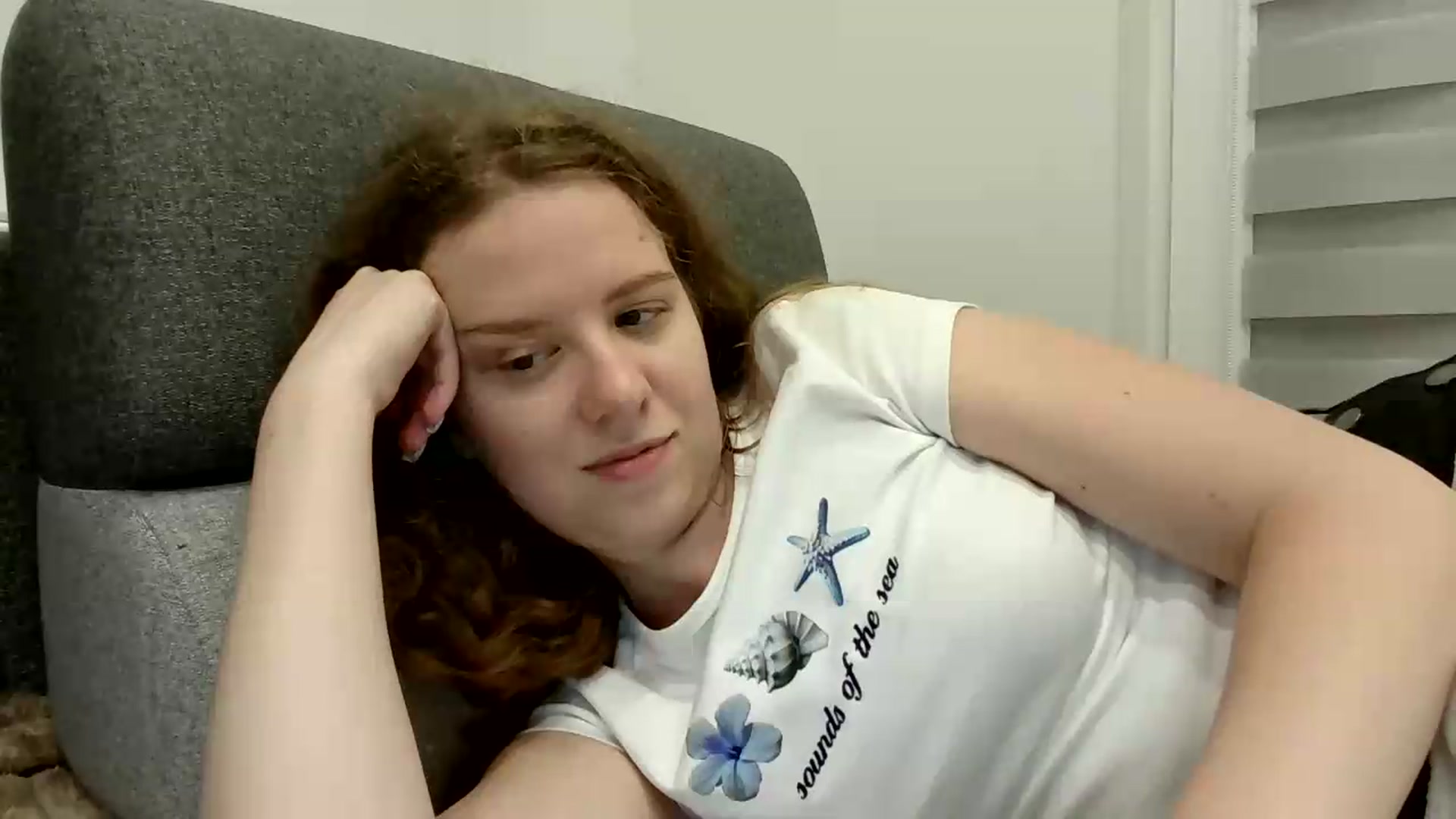 Gallery image thumbnail from BlueFlowerr's myfreecams stream on, 08/18/2026, 01:56 image 9 of 20