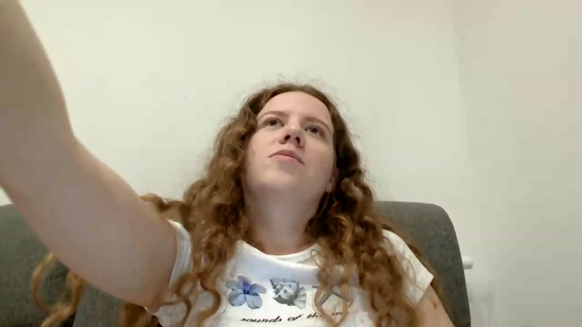 Gallery image thumbnail from BlueFlowerr's myfreecams stream on, 08/18/2026, 01:56 image 15 of 20