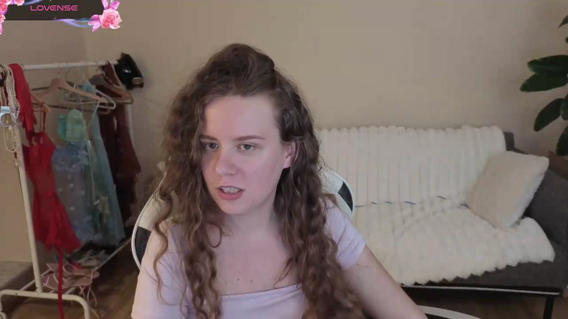 Gallery image thumbnail from BlueFlowerr's myfreecams stream on, 08/18/2026, 18:59 image 17 of 20