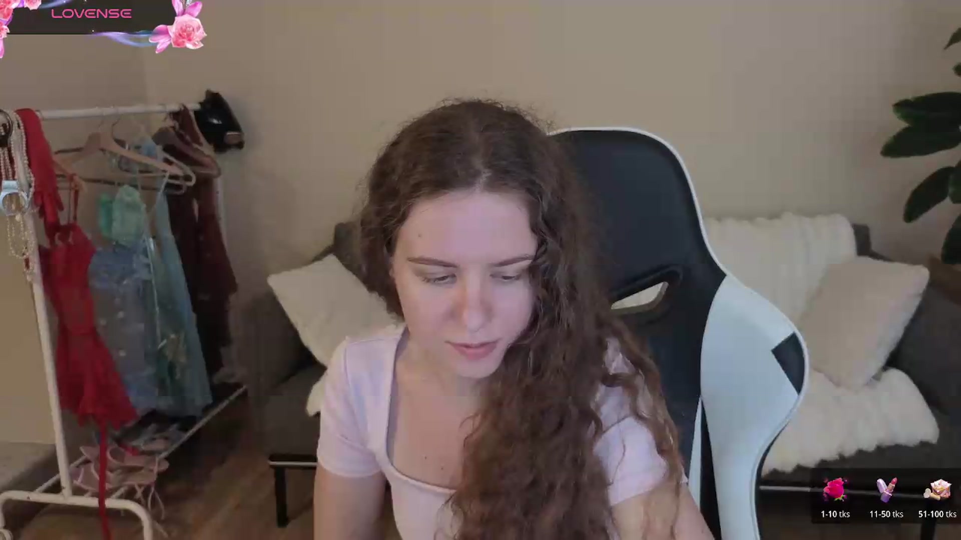 Gallery image thumbnail from BlueFlowerr's myfreecams stream on, 08/18/2026, 18:59 image 7 of 20