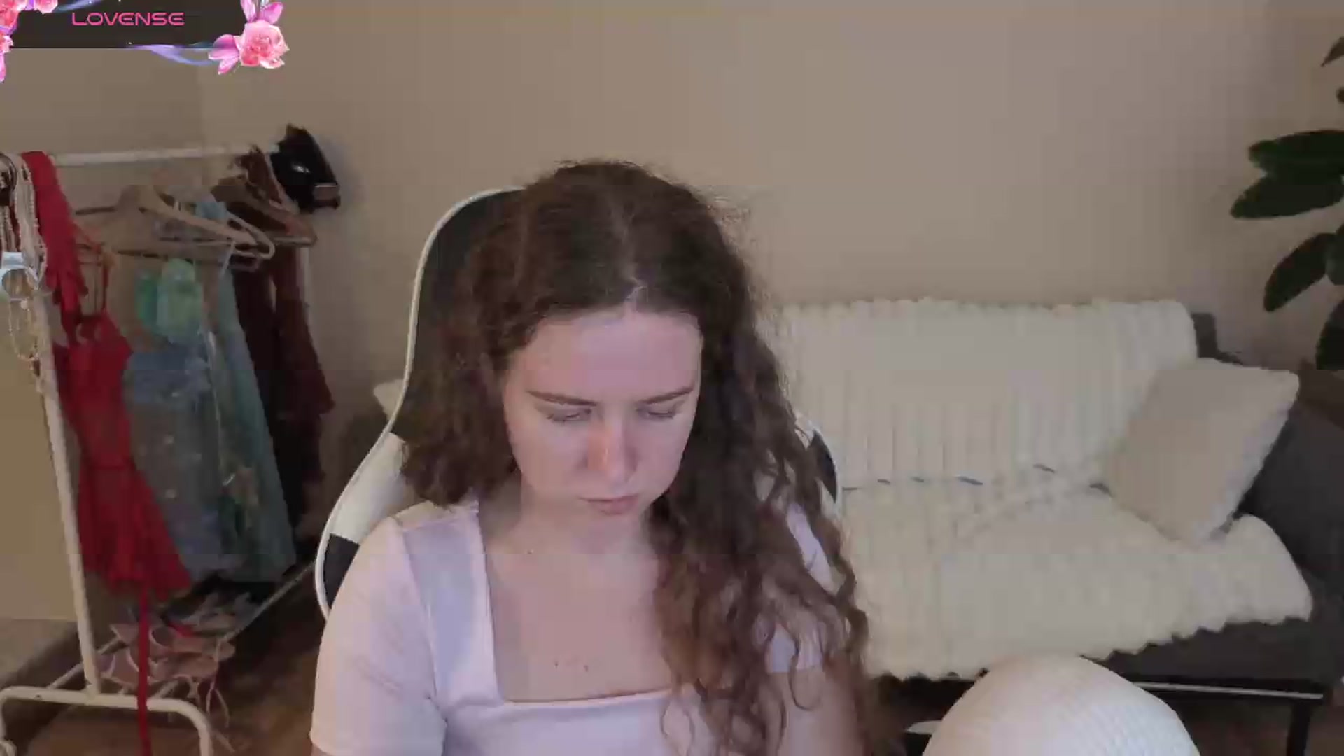 Gallery image thumbnail from BlueFlowerr's myfreecams stream on, 08/18/2026, 18:59 image 13 of 20
