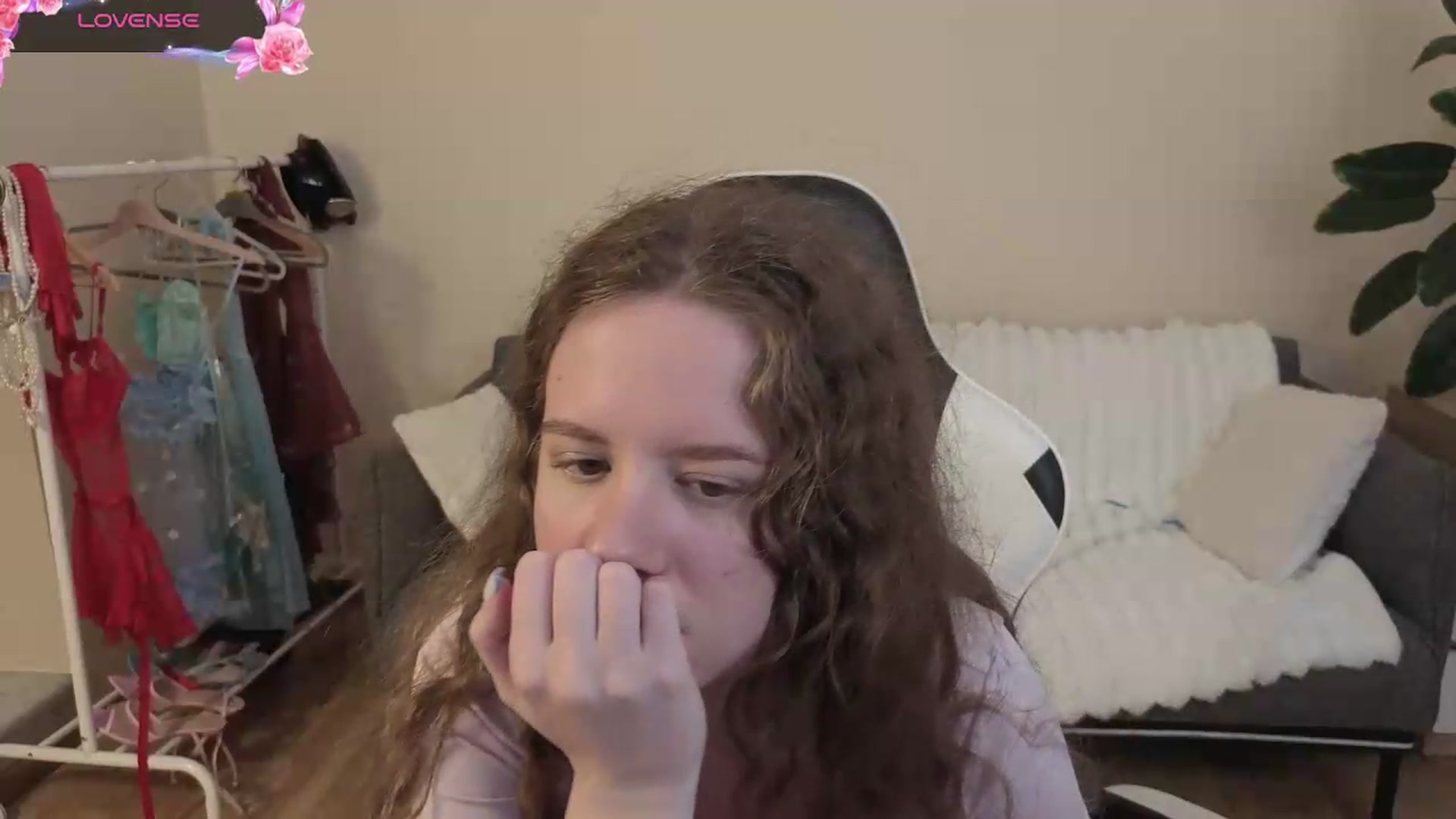 Gallery image thumbnail from BlueFlowerr's myfreecams stream on, 08/18/2026, 19:42 image 2 of 20
