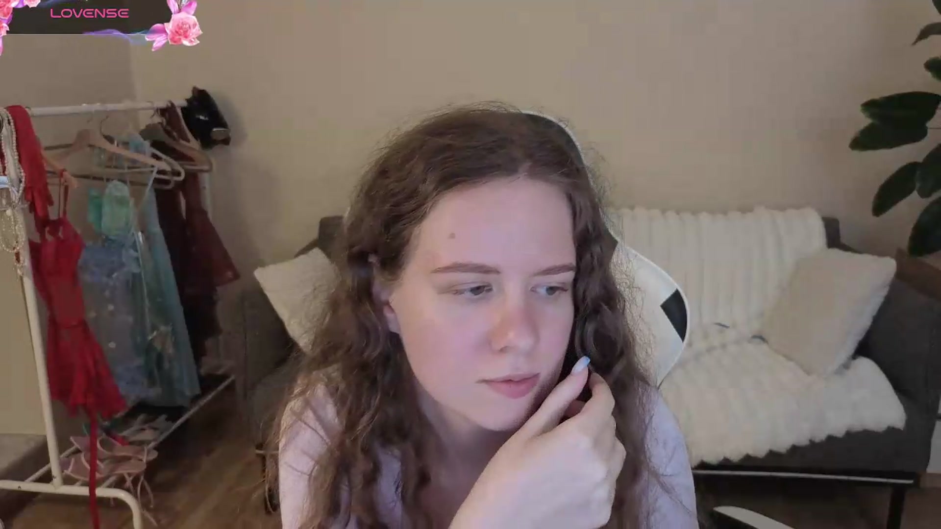 Gallery image thumbnail from BlueFlowerr's myfreecams stream on, 08/18/2026, 19:42 image 5 of 20