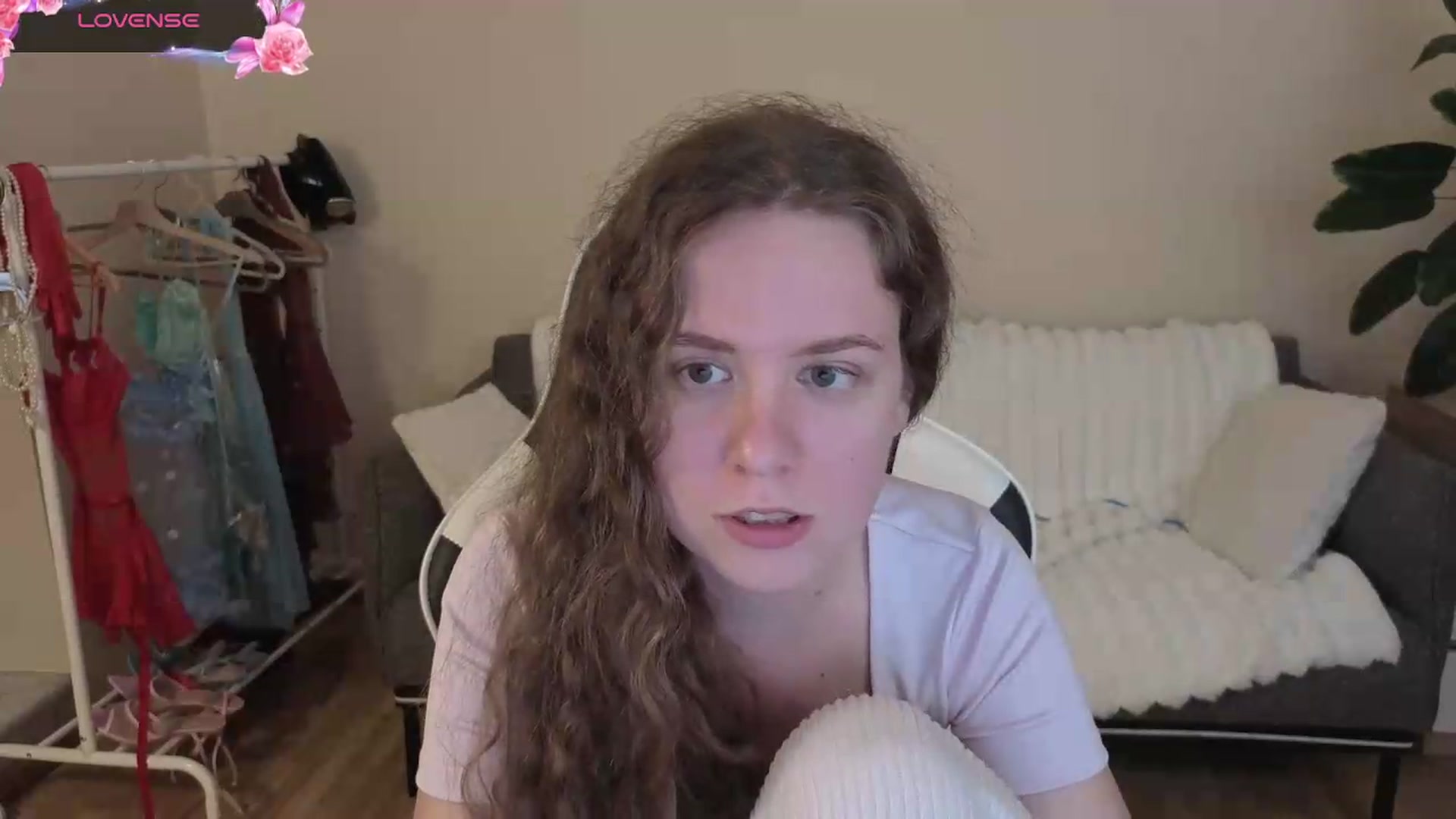 Gallery image thumbnail from BlueFlowerr's myfreecams stream on, 08/18/2026, 19:42 image 14 of 20
