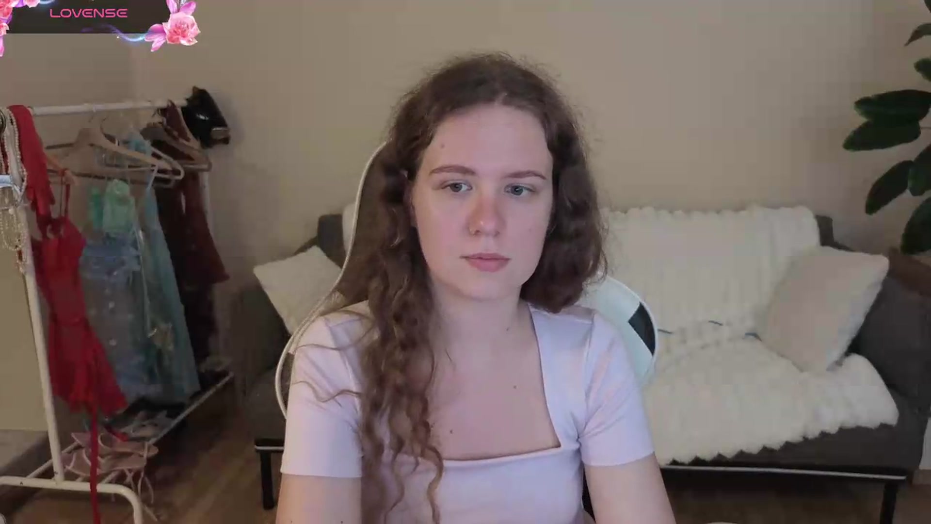 Gallery image thumbnail from BlueFlowerr's myfreecams stream on, 08/18/2026, 20:35 image 17 of 20