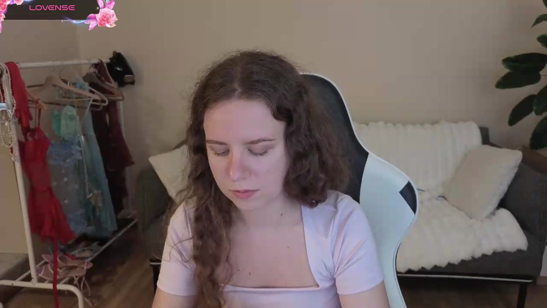Gallery image thumbnail from BlueFlowerr's myfreecams stream on, 08/18/2026, 20:59 image 8 of 20