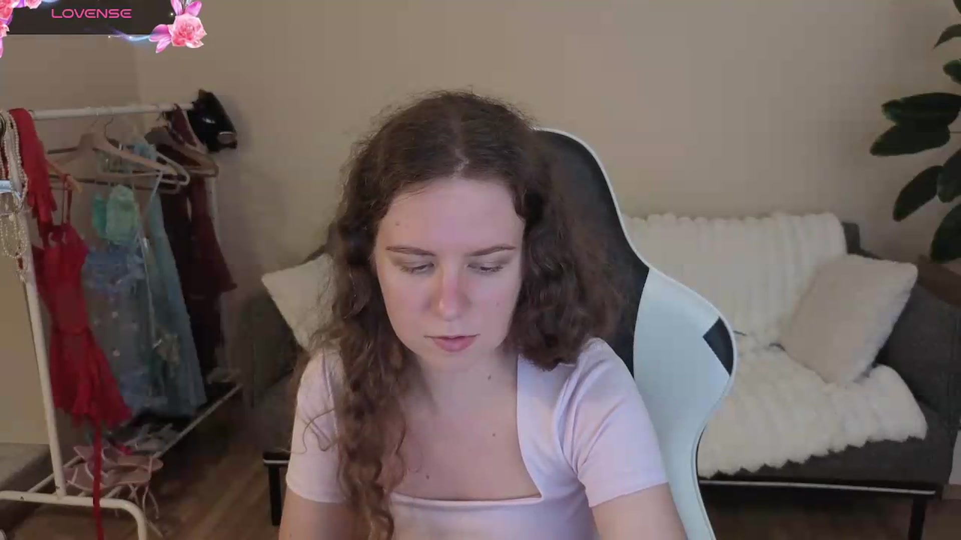 Gallery image thumbnail from BlueFlowerr's myfreecams stream on, 08/18/2026, 20:59 image 12 of 20