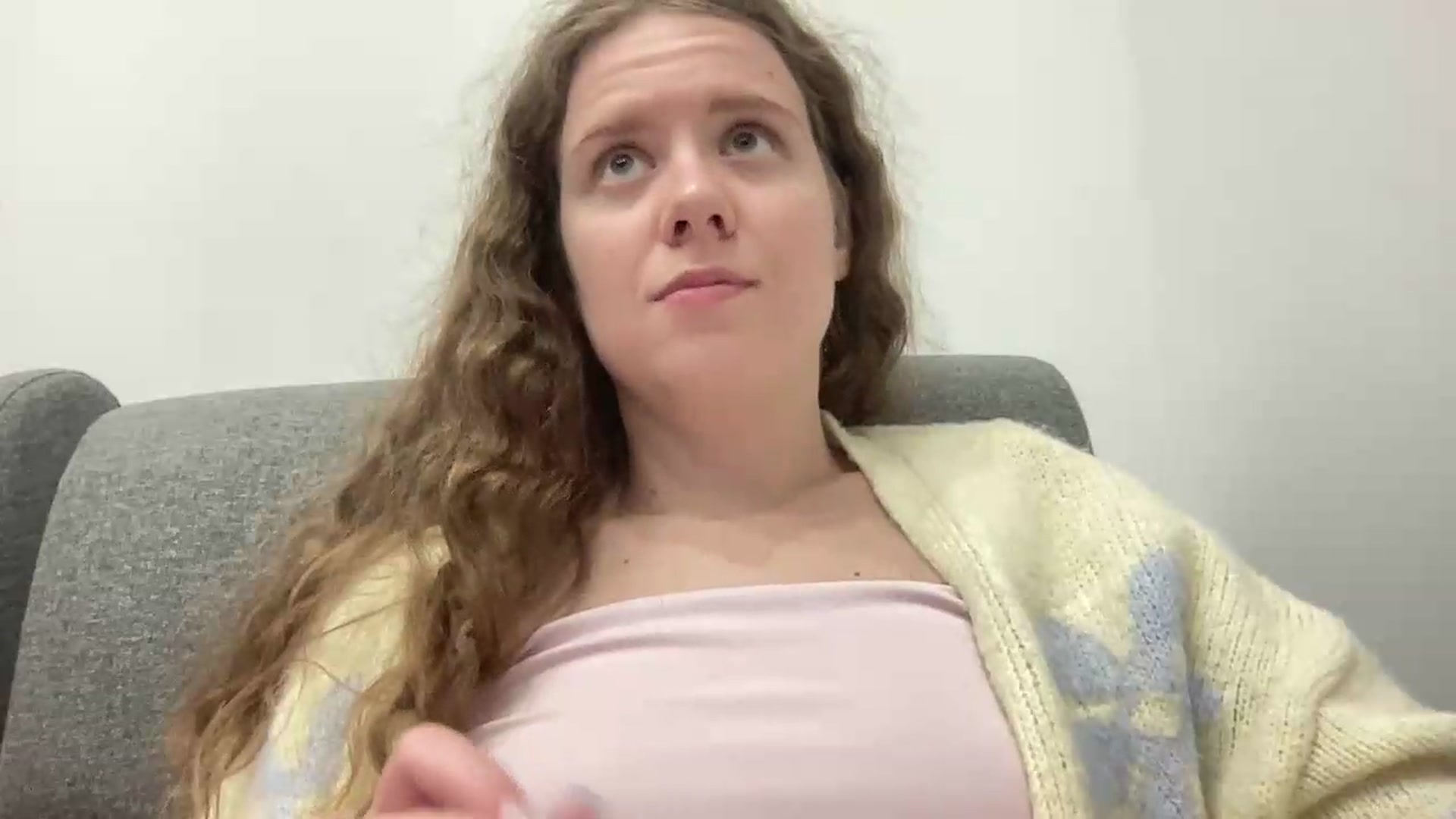Gallery image thumbnail from BlueFlowerr's myfreecams stream on, 08/18/2026, 22:14 image 18 of 20
