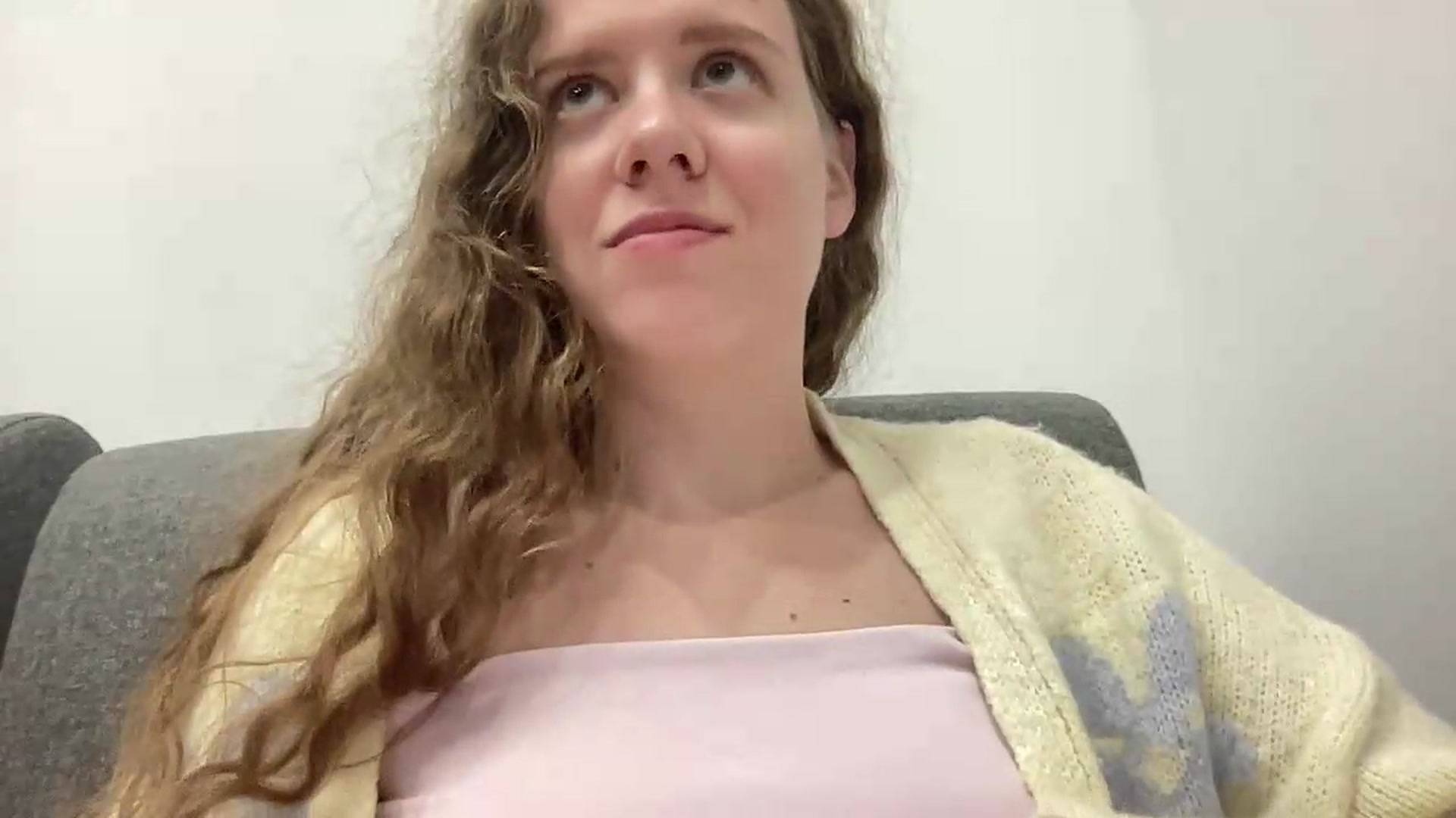 Gallery image thumbnail from BlueFlowerr's myfreecams stream on, 08/18/2026, 22:14 image 5 of 20