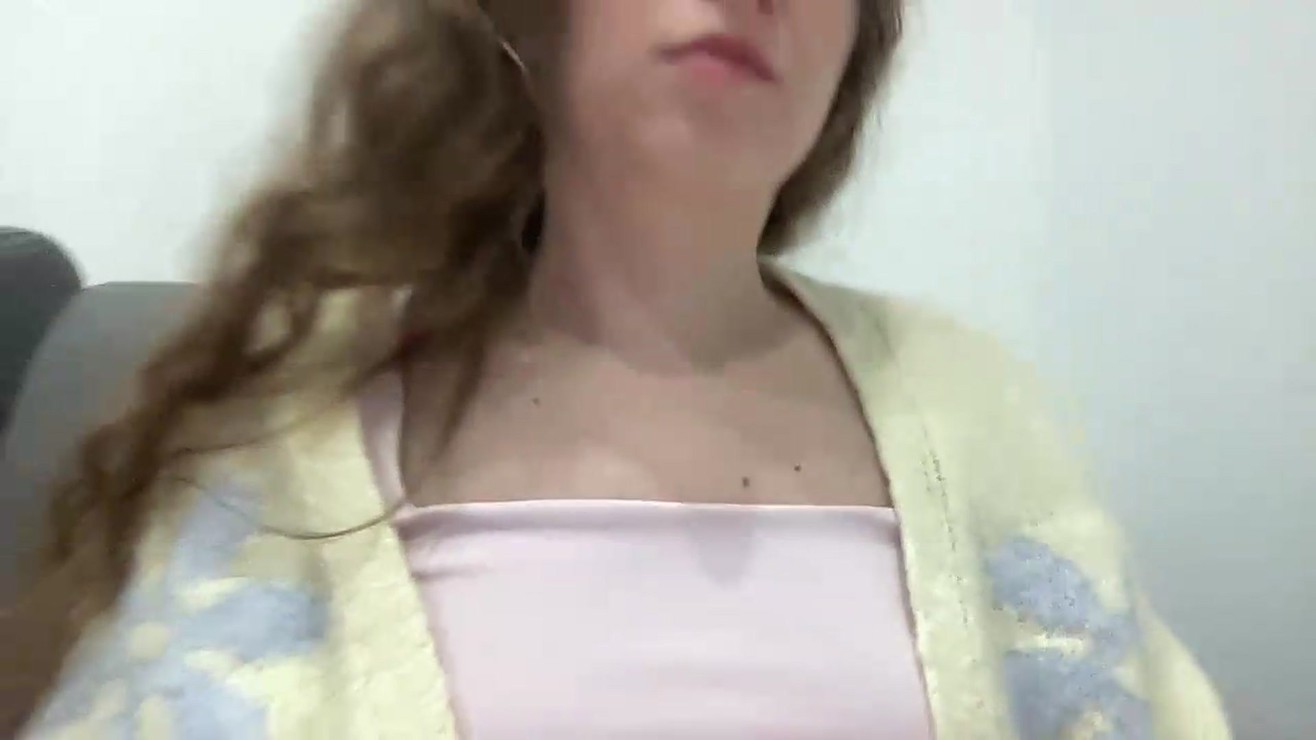 Gallery image thumbnail from BlueFlowerr's myfreecams stream on, 08/18/2026, 22:14 image 4 of 20