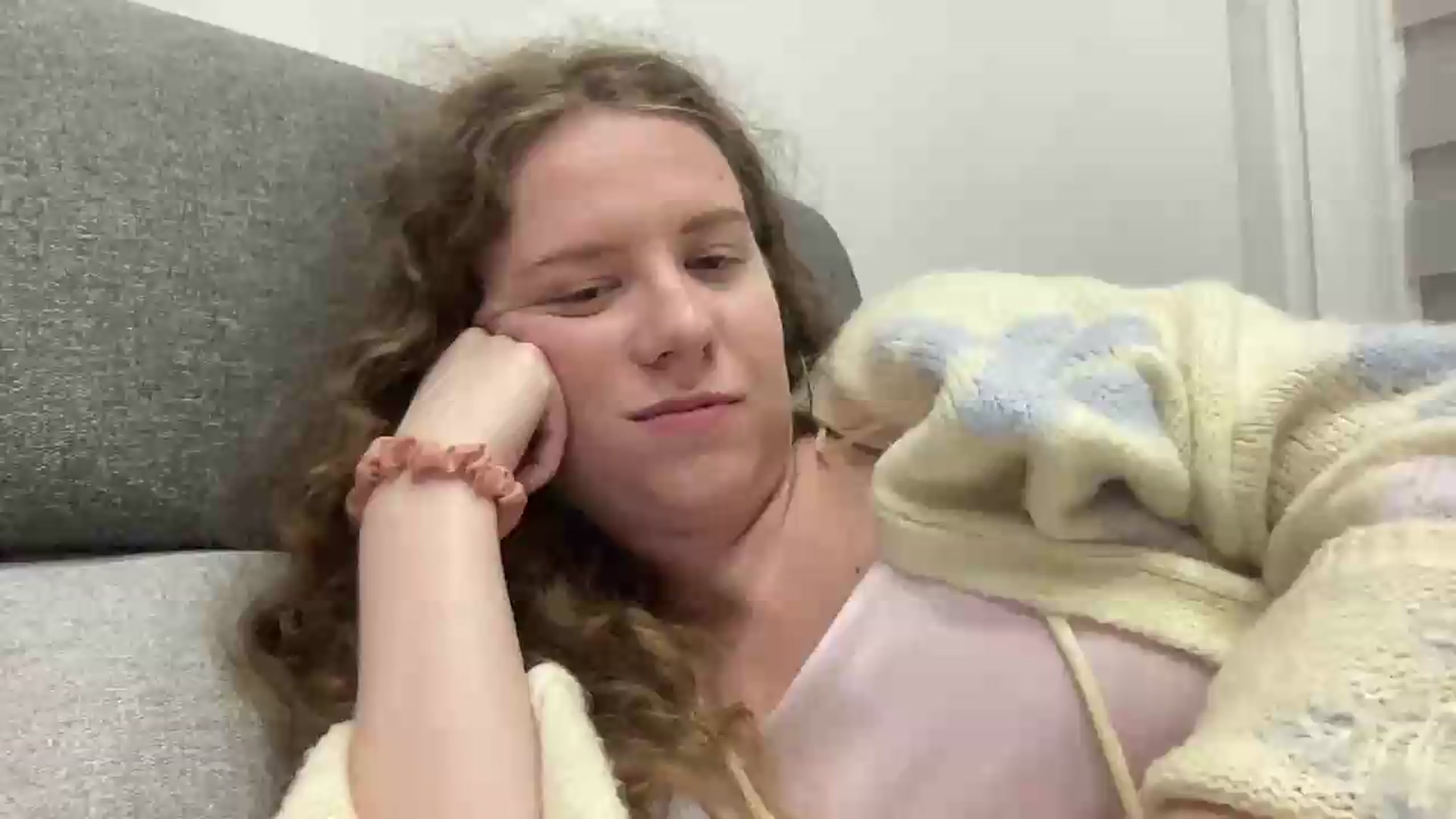 Gallery image thumbnail from BlueFlowerr's myfreecams stream on, 08/18/2026, 23:26 image 11 of 20