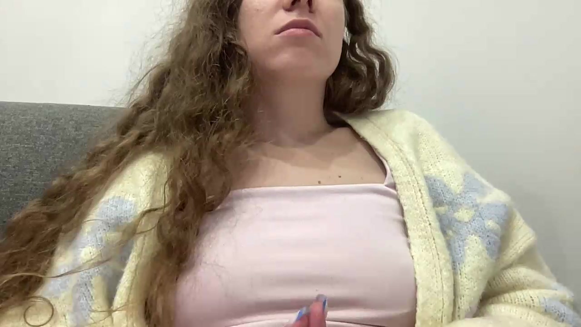 Gallery image thumbnail from BlueFlowerr's myfreecams stream on, 08/18/2026, 23:26 image 6 of 20