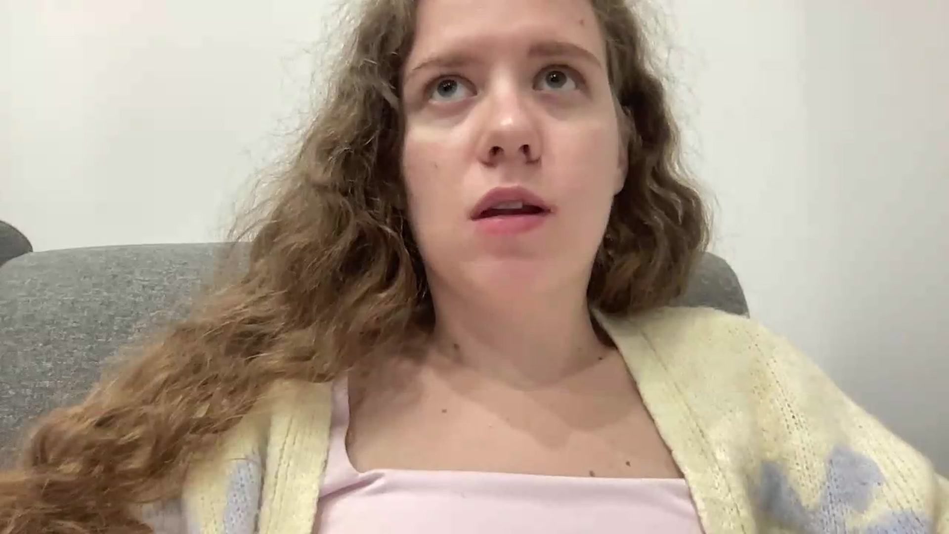 Gallery image thumbnail from BlueFlowerr's myfreecams stream on, 08/18/2026, 23:26 image 3 of 20