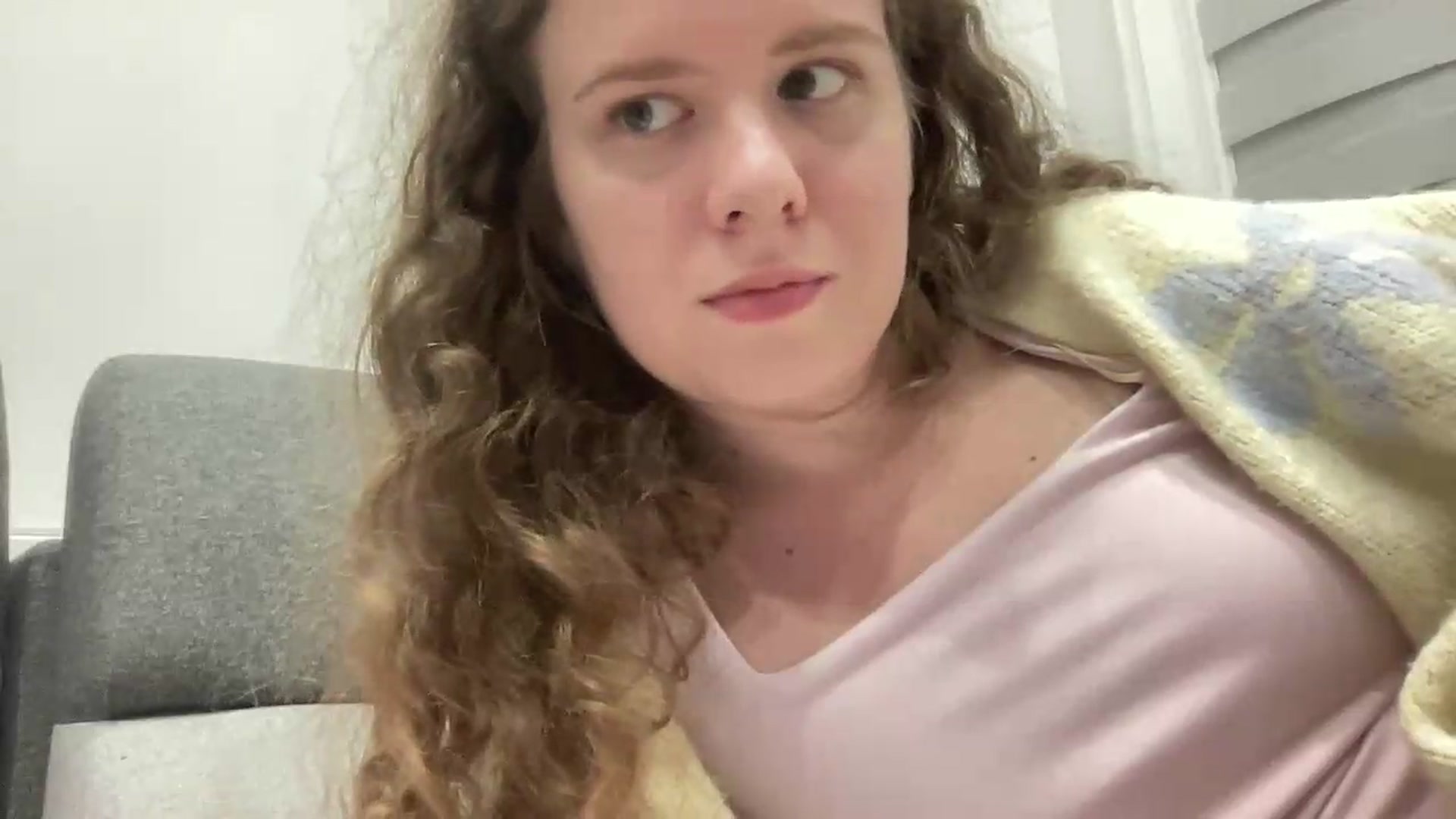 Gallery image thumbnail from BlueFlowerr's myfreecams stream on, 08/19/2026, 24:15 image 10 of 20