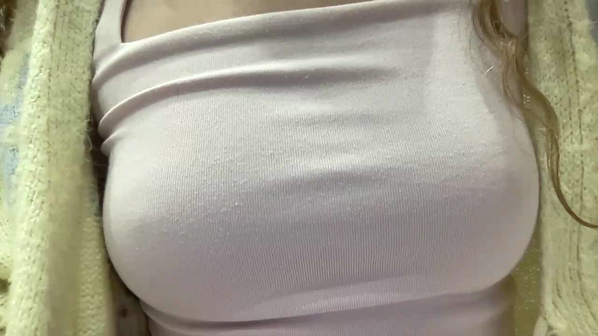 Gallery image thumbnail from BlueFlowerr's myfreecams stream on, 08/19/2026, 24:15 image 16 of 20