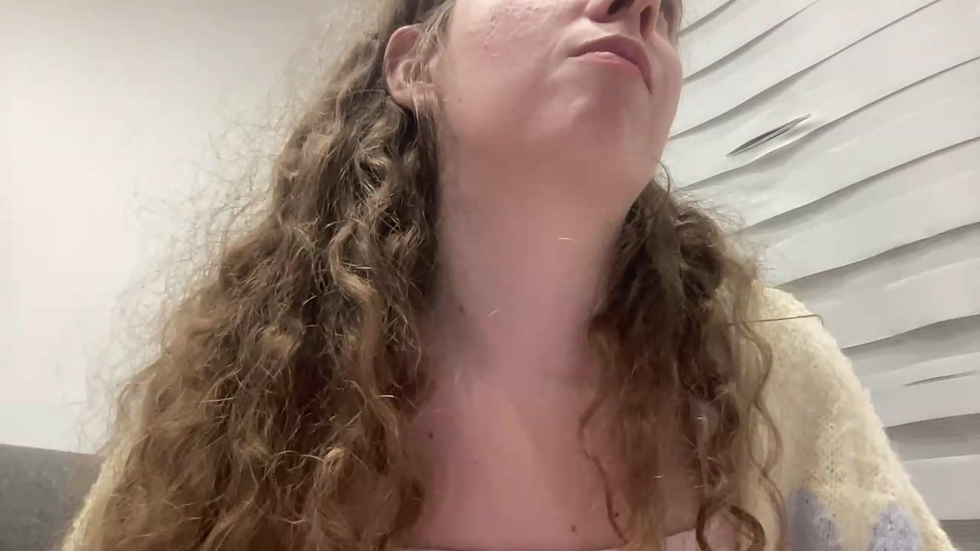 Gallery image thumbnail from BlueFlowerr's myfreecams stream on, 08/19/2026, 24:15 image 13 of 20