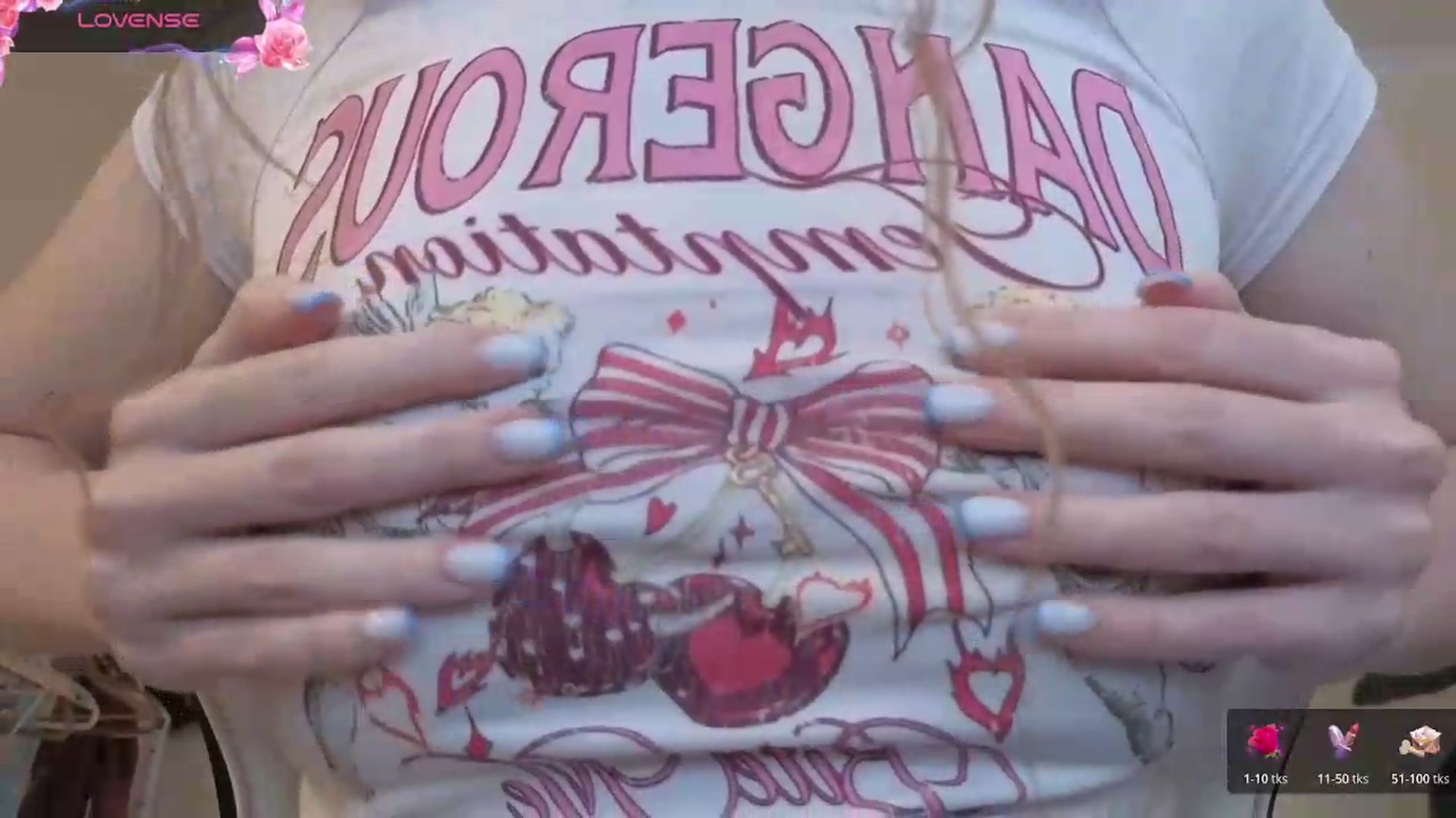 Gallery image thumbnail from BlueFlowerr's myfreecams stream on, 08/19/2026, 17:23 image 4 of 20