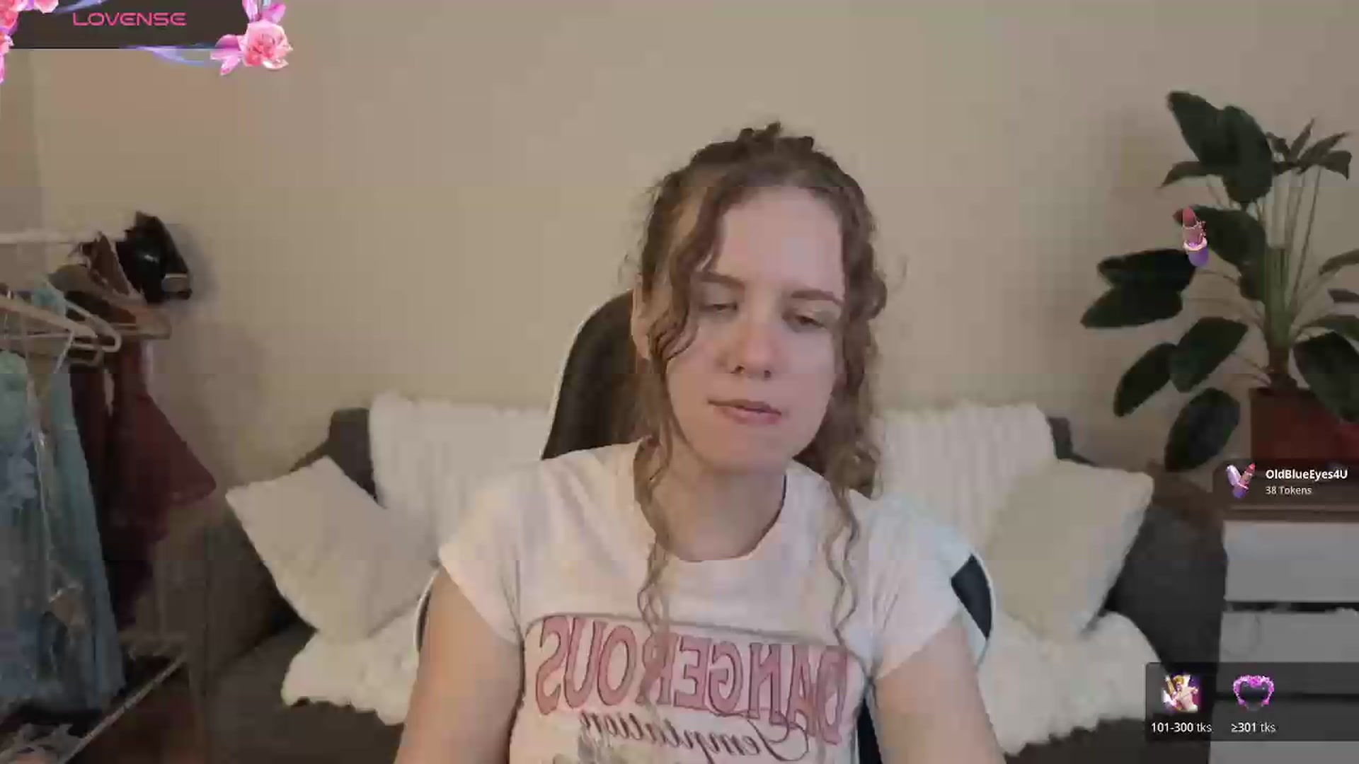 Gallery image thumbnail from BlueFlowerr's myfreecams stream on, 08/19/2026, 20:48 image 1 of 20
