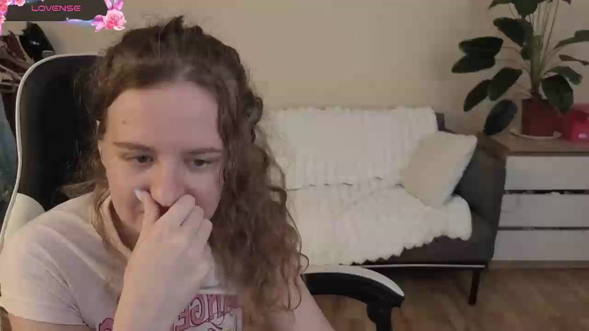 Gallery image thumbnail from BlueFlowerr's myfreecams stream on, 08/19/2026, 23:55 image 11 of 20