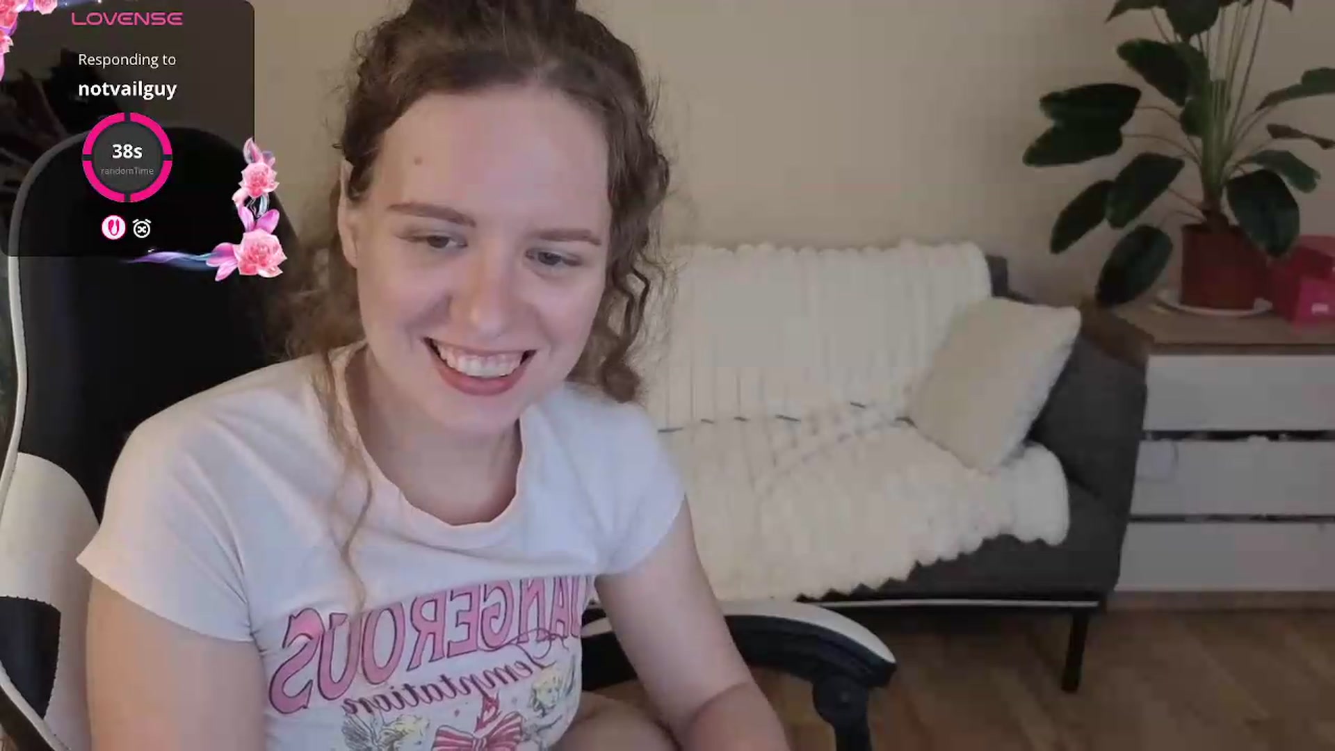 Gallery image thumbnail from BlueFlowerr's myfreecams stream on, 08/19/2026, 23:55 image 9 of 20