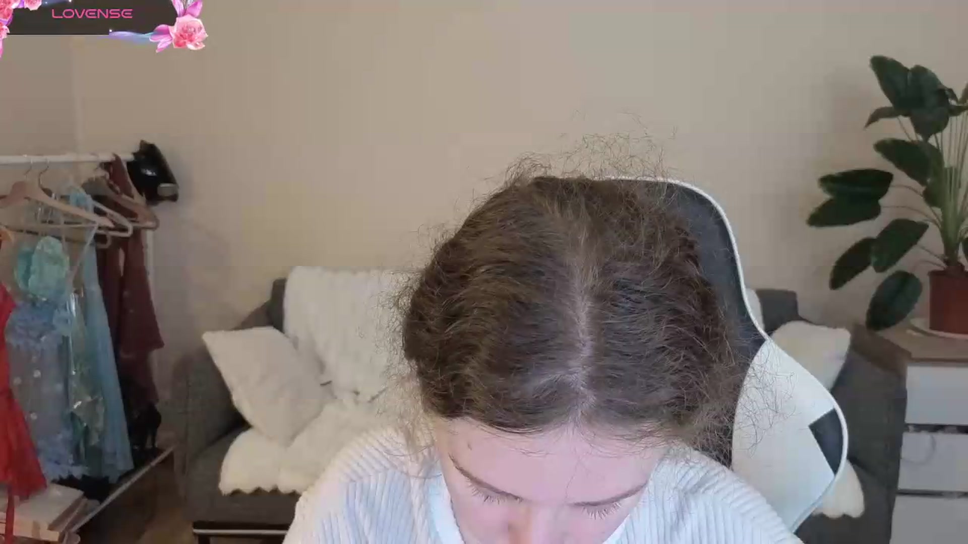 Gallery image thumbnail from BlueFlowerr's myfreecams stream on, 08/20/2026, 19:55 image 5 of 20