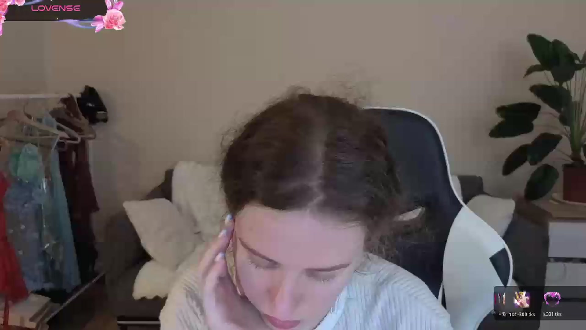 Gallery image thumbnail from BlueFlowerr's myfreecams stream on, 08/20/2026, 19:55 image 3 of 20