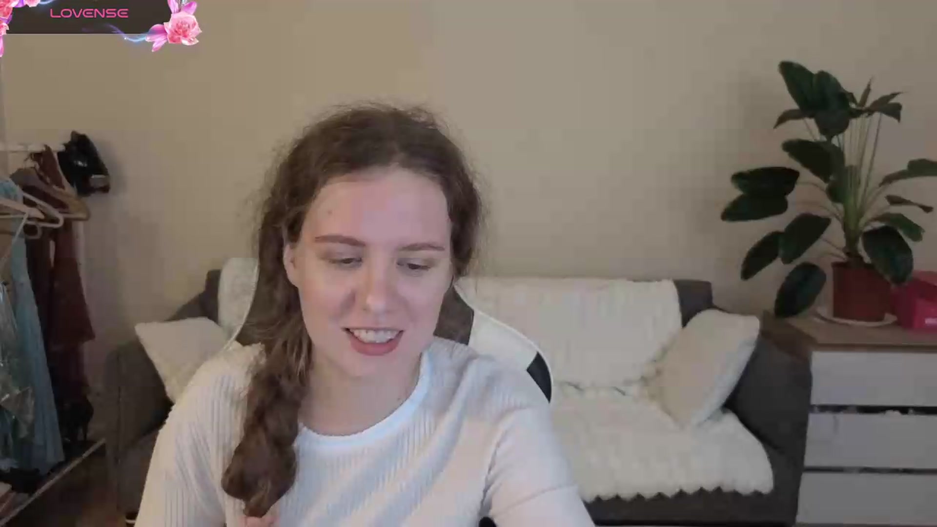 Gallery image thumbnail from BlueFlowerr's myfreecams stream on, 08/20/2026, 22:40 image 12 of 20