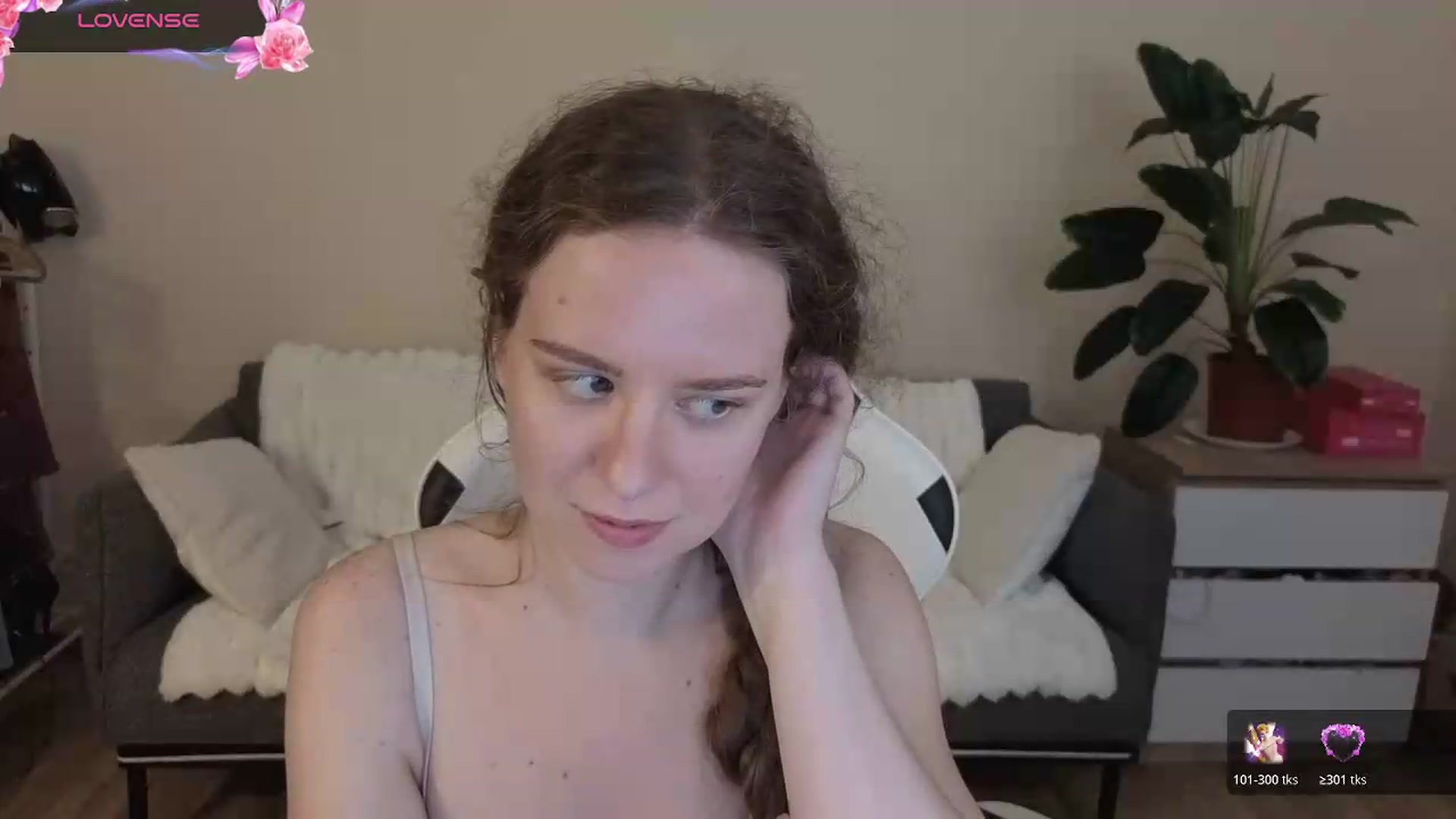 Gallery image thumbnail from BlueFlowerr's myfreecams stream on, 08/20/2026, 23:44 image 11 of 20
