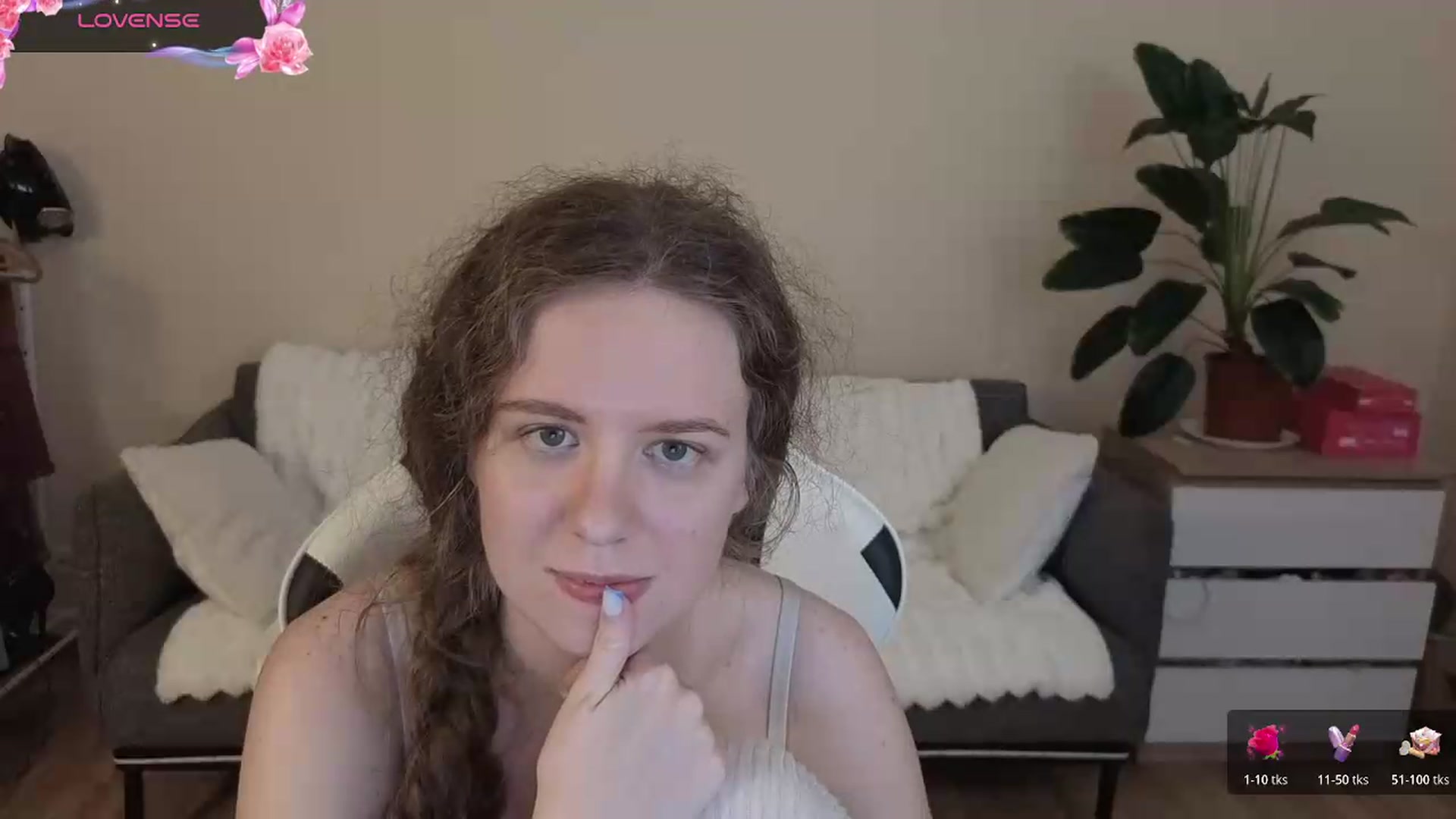 Gallery image thumbnail from BlueFlowerr's myfreecams stream on, 08/21/2026, 24:53 image 3 of 20