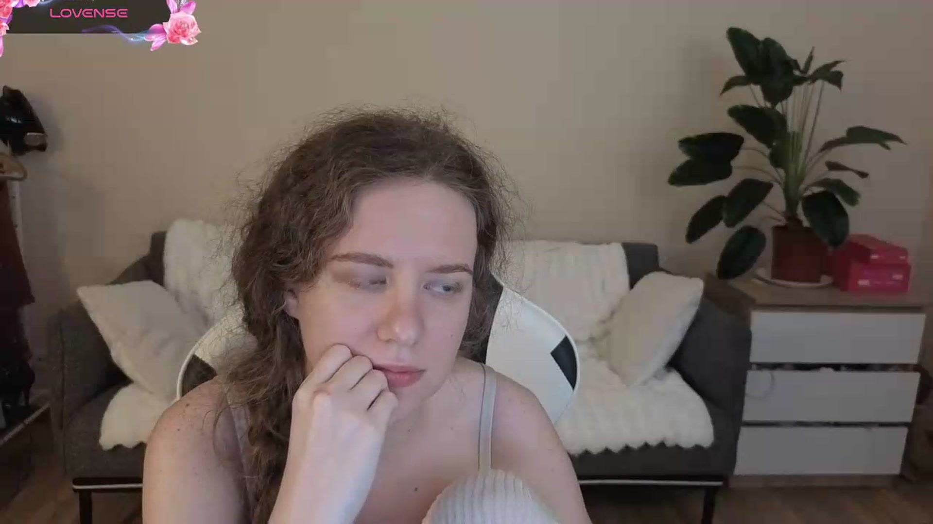 Gallery image thumbnail from BlueFlowerr's myfreecams stream on, 08/21/2026, 24:53 image 2 of 20