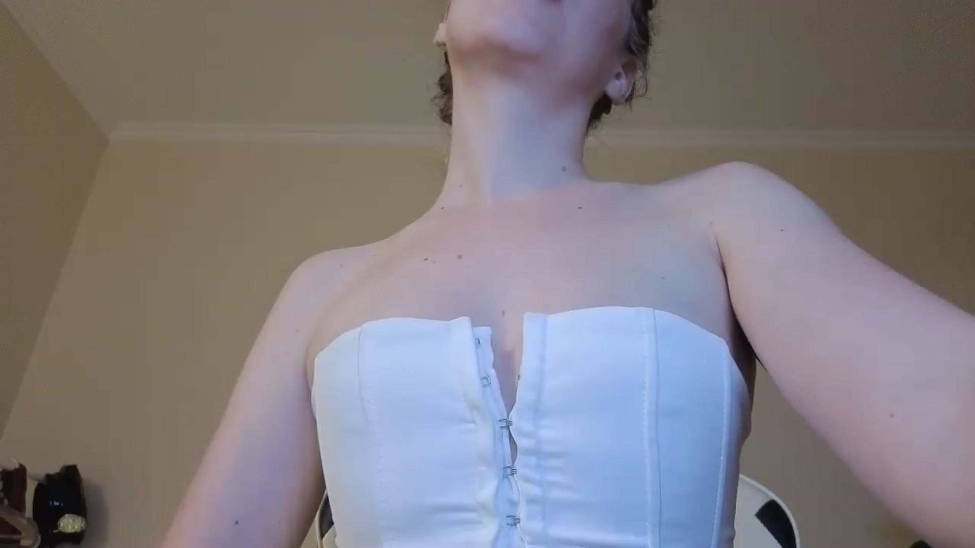 Gallery image thumbnail from BlueFlowerr's myfreecams stream on, 08/21/2026, 20:46 image 11 of 20