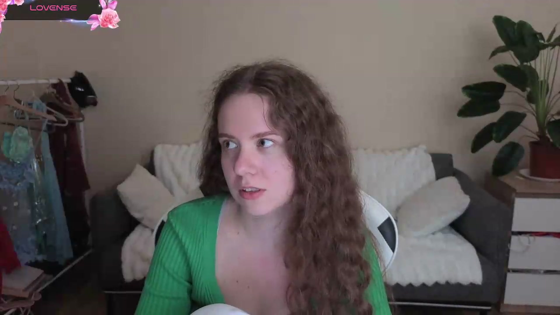 Gallery image thumbnail from BlueFlowerr's myfreecams stream on, 08/22/2026, 18:10 image 10 of 20