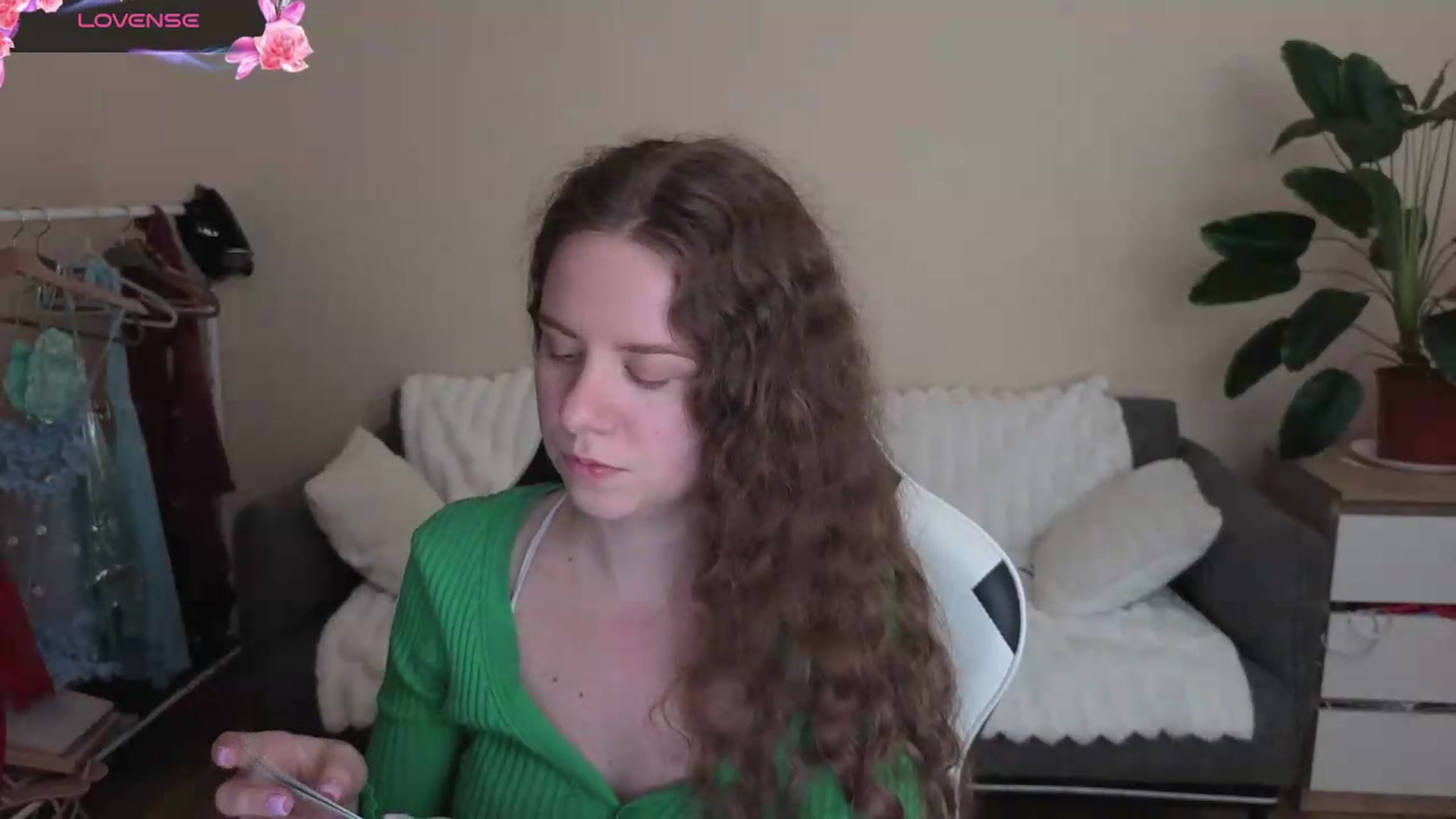 Gallery image thumbnail from BlueFlowerr's myfreecams stream on, 08/22/2026, 18:10 image 13 of 20